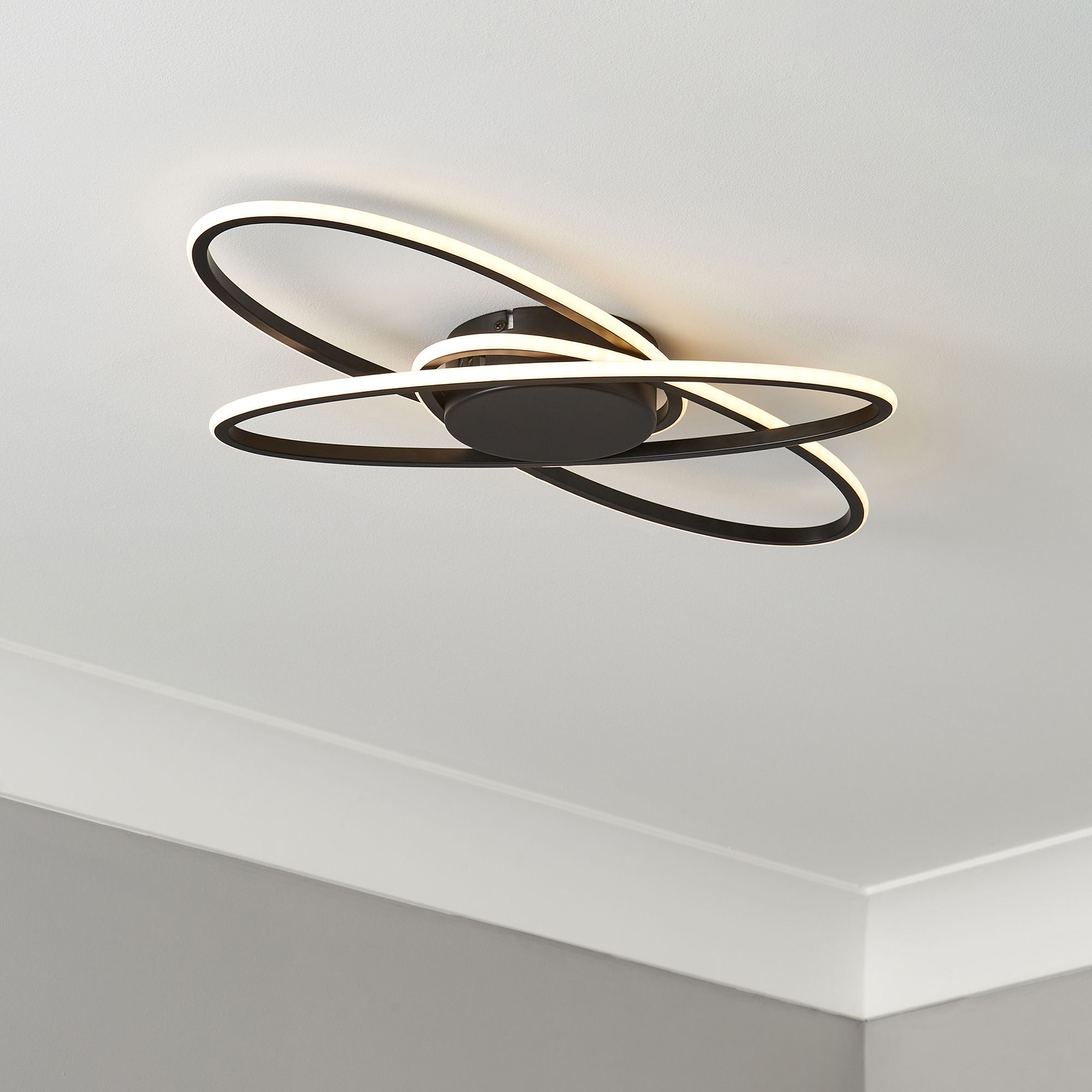 Inlight Grand Plastic & steel Black Ceiling light