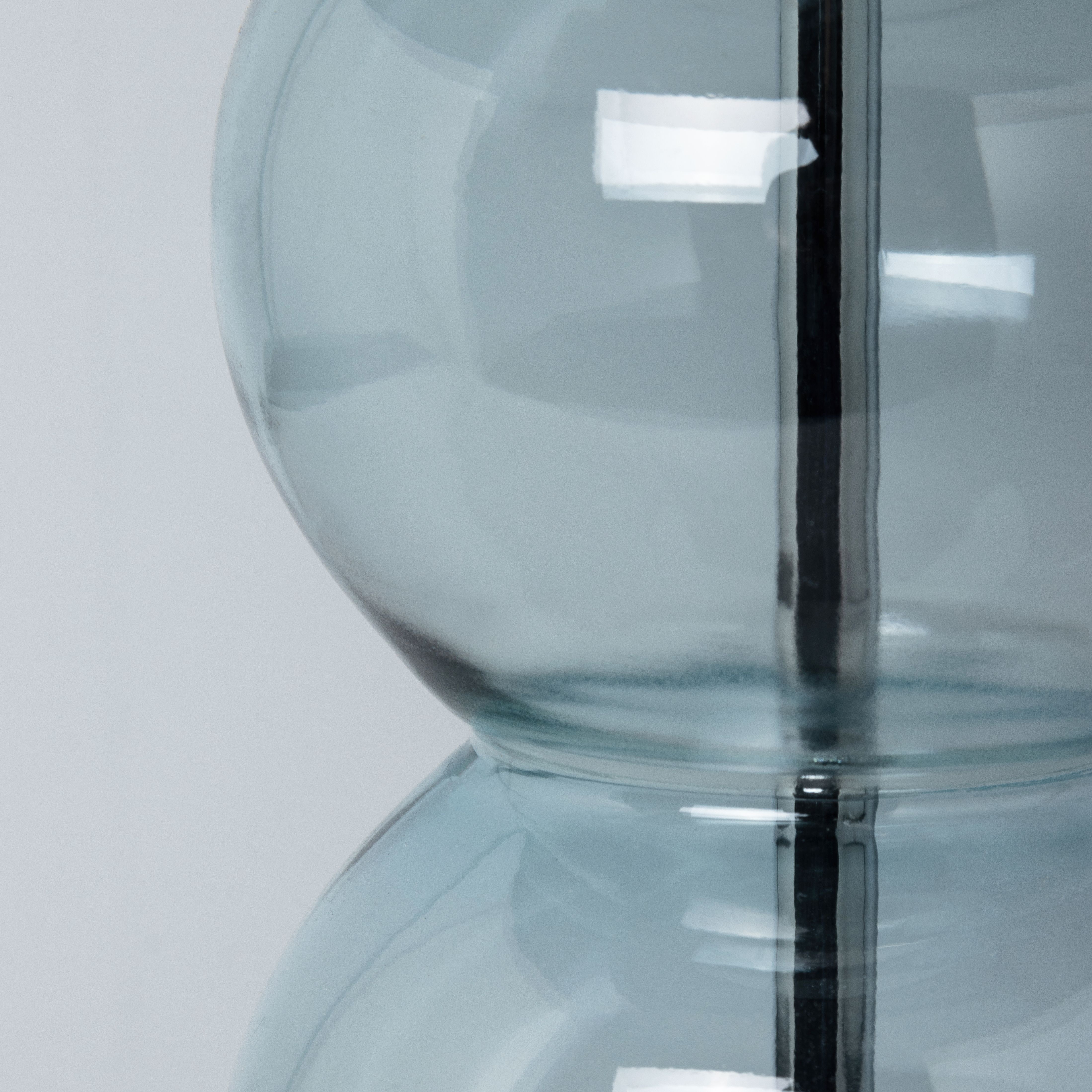 Inlight Remo Round Polished Chrome effect Table lamp