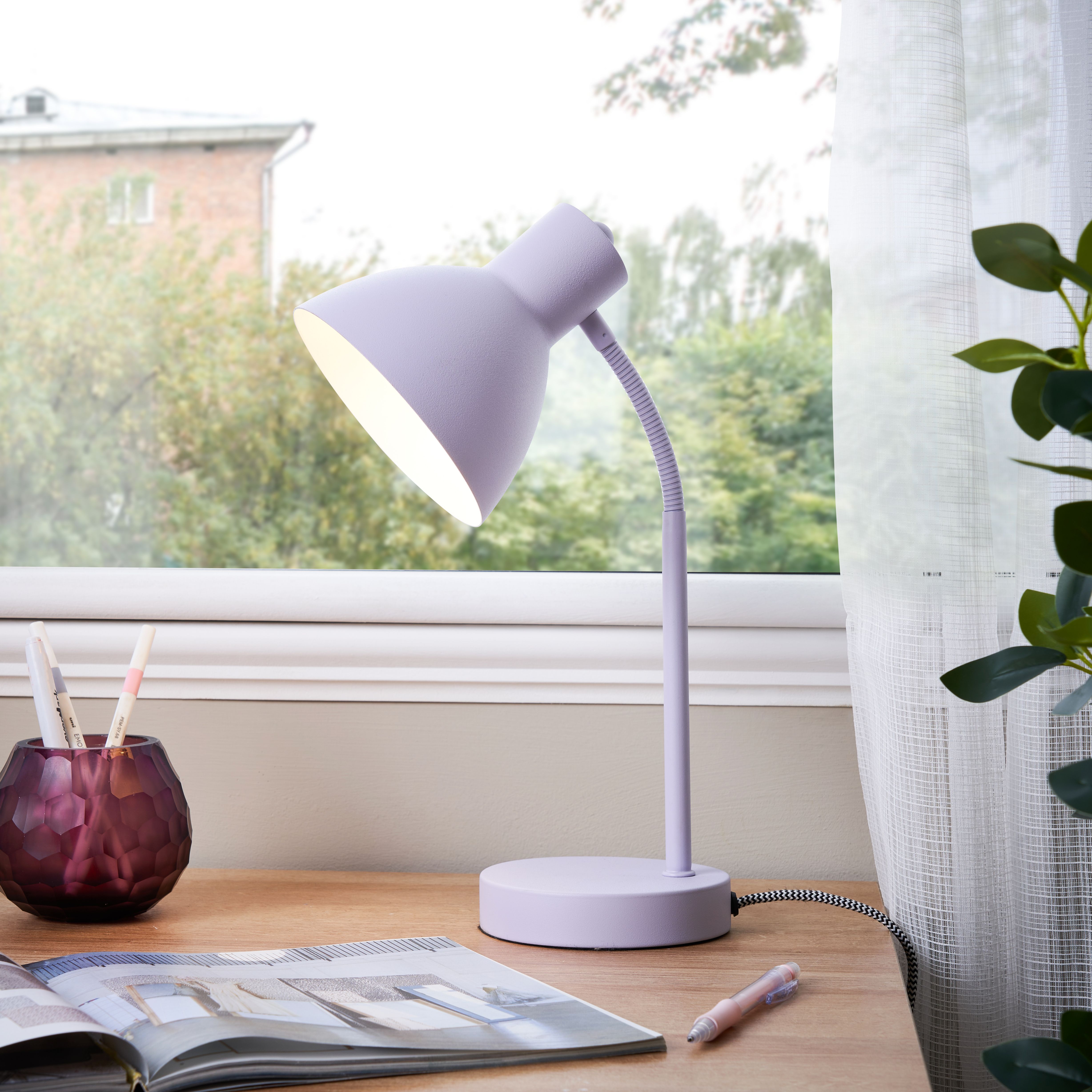 Inlight Tripp Matt Misty Lilac Desk lamp