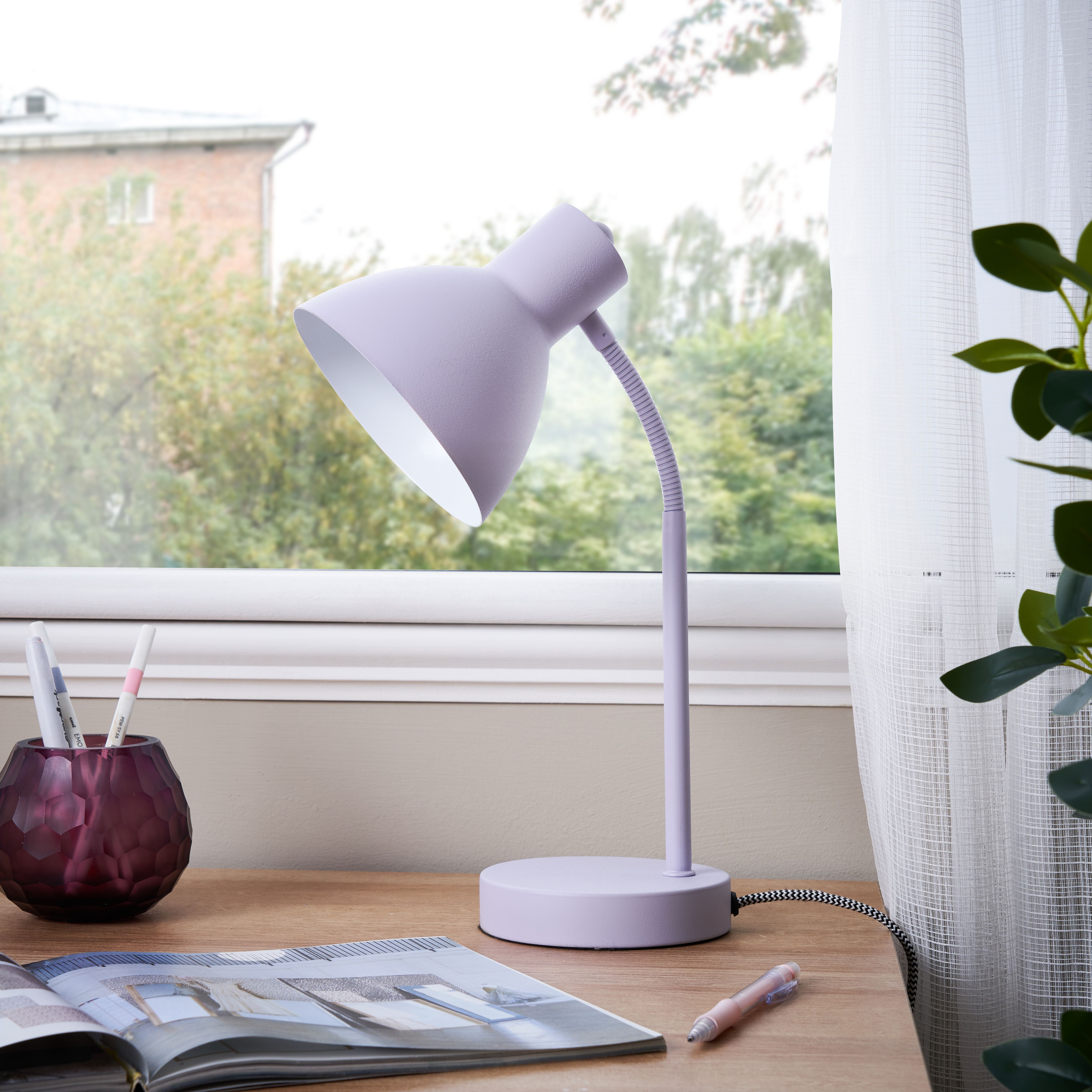 Inlight Tripp Matt Misty Lilac Desk lamp