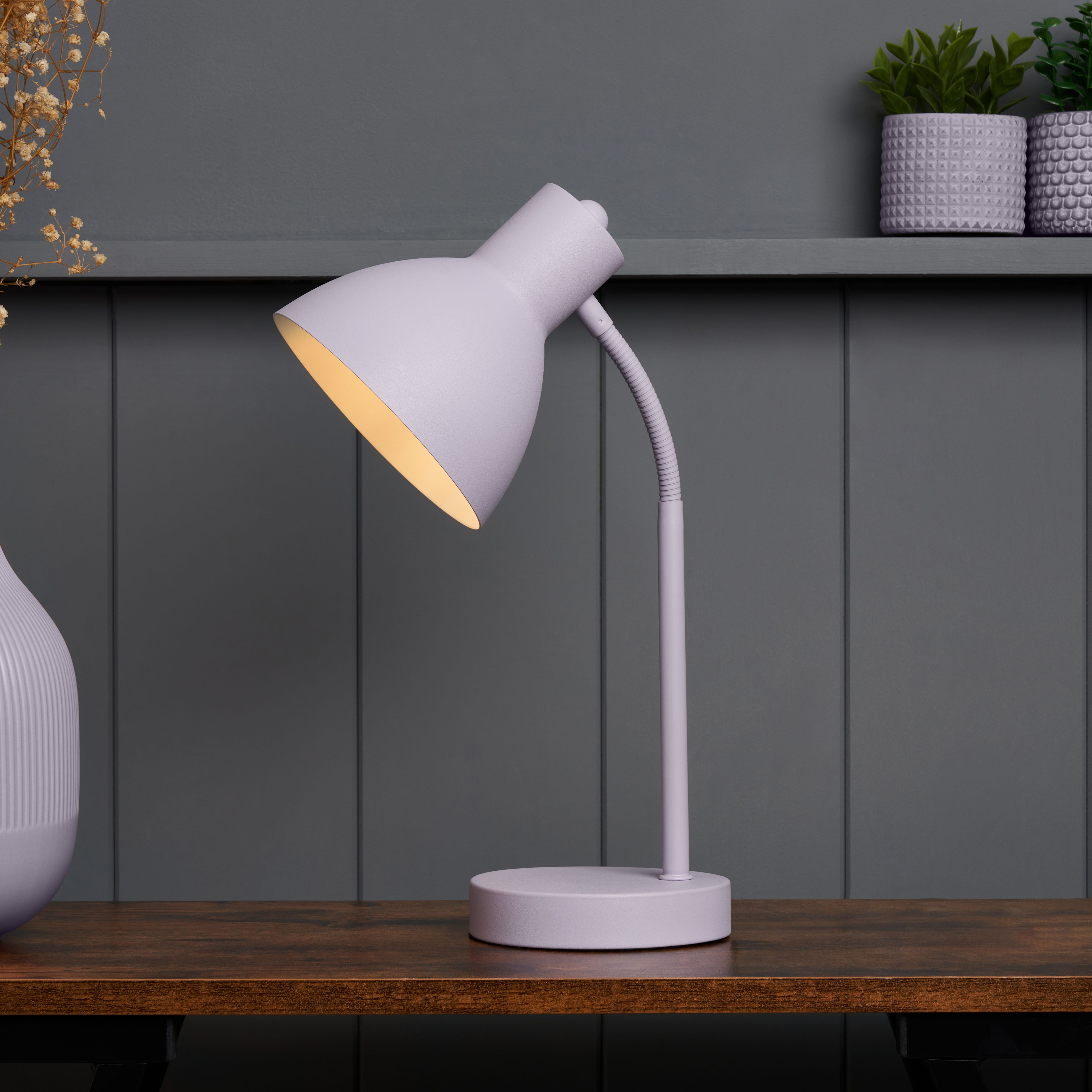 Inlight Tripp Matt Misty Lilac Desk lamp