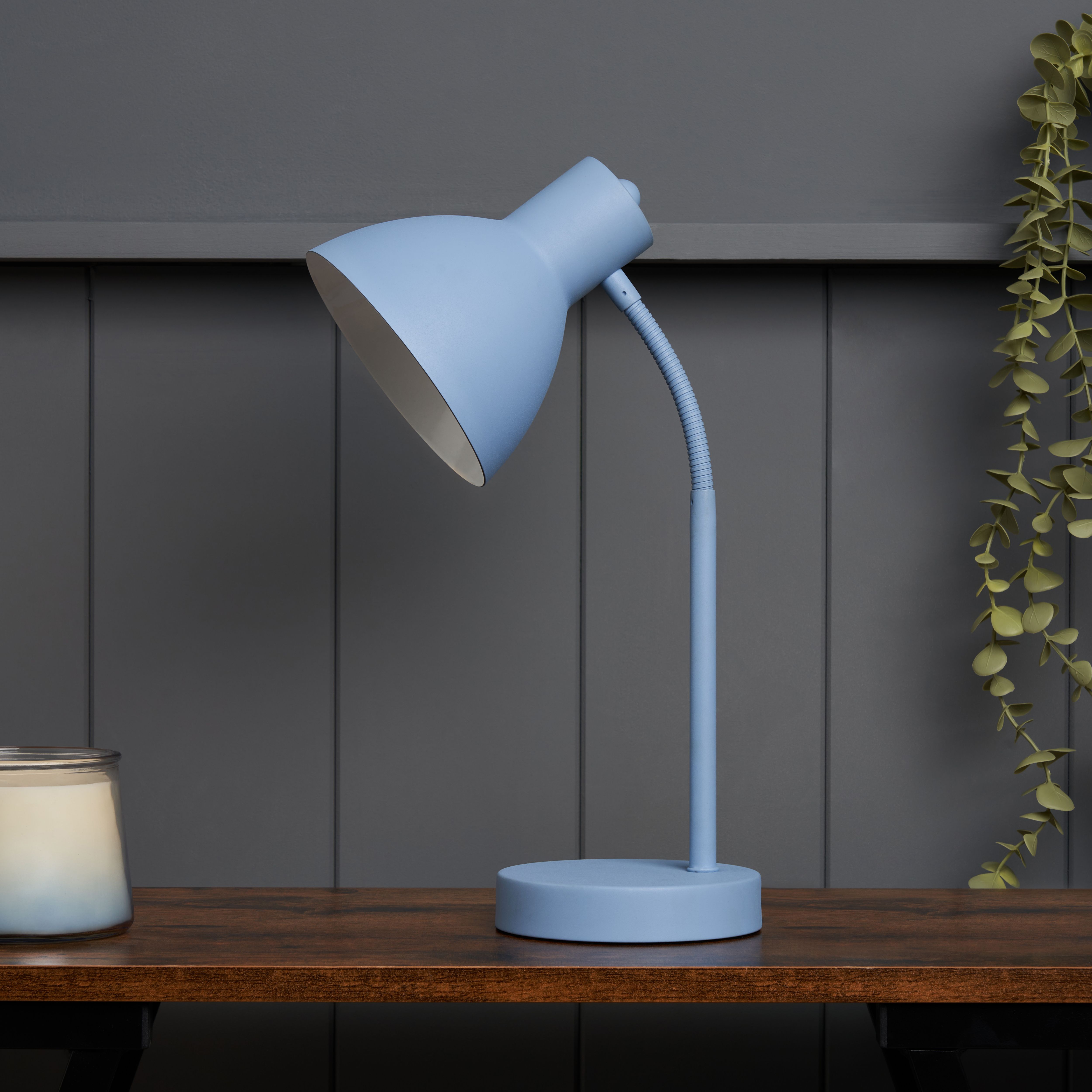 Inlight Tripp Matt Powder Blue Desk lamp