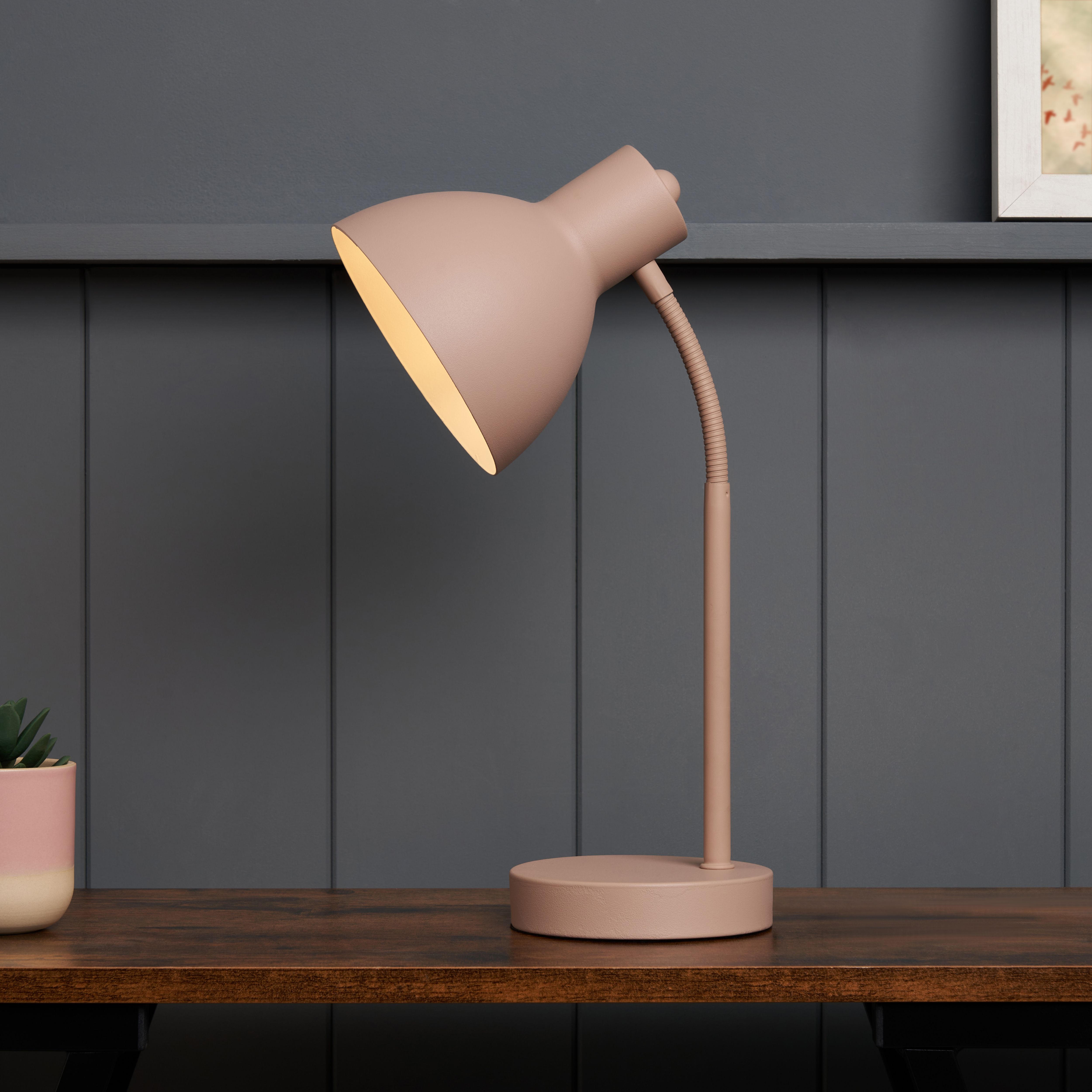 Inlight Tripp Matt Rose Dust Desk lamp