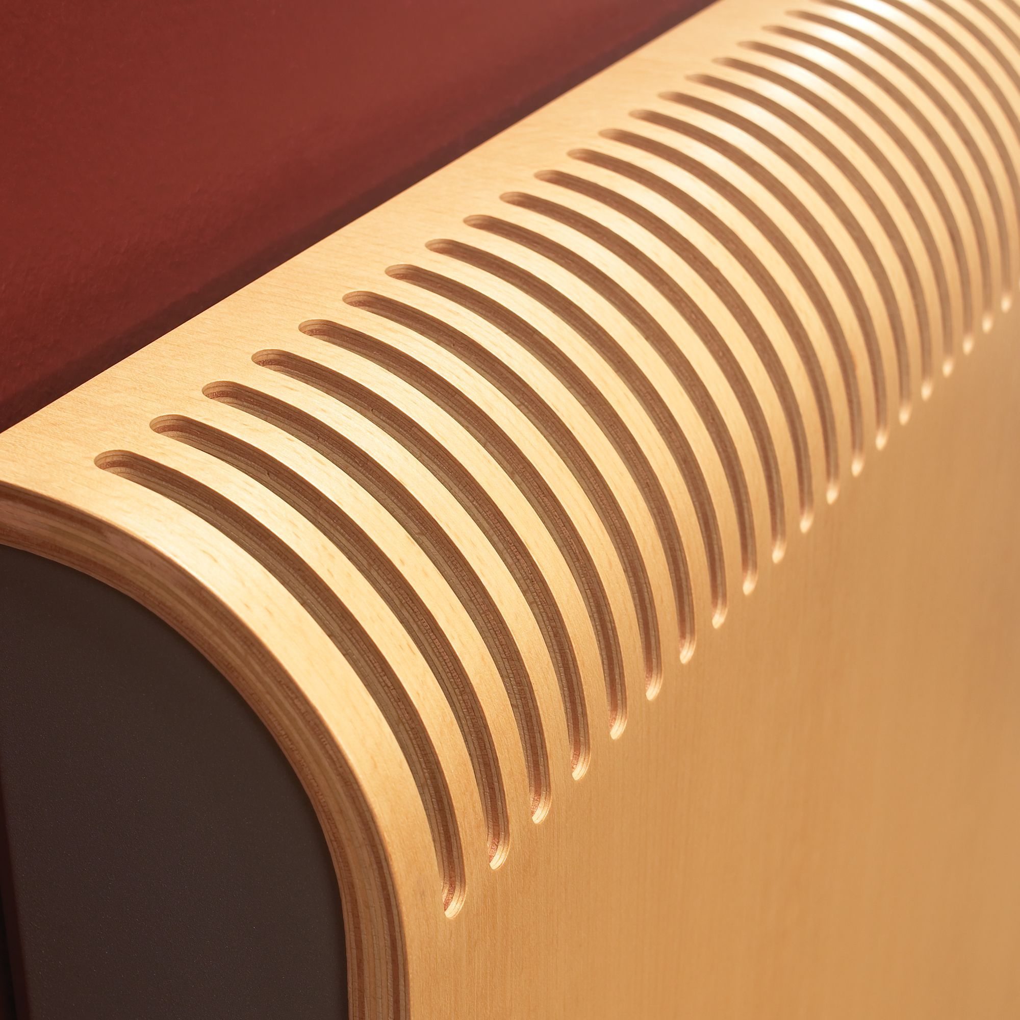 Jaga Knockonwood Beech effect Horizontal Designer Radiator, (W)600mm x (H)550mm