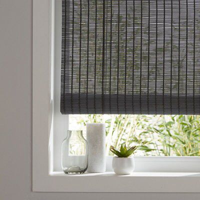 Roller on sale blinds b&q