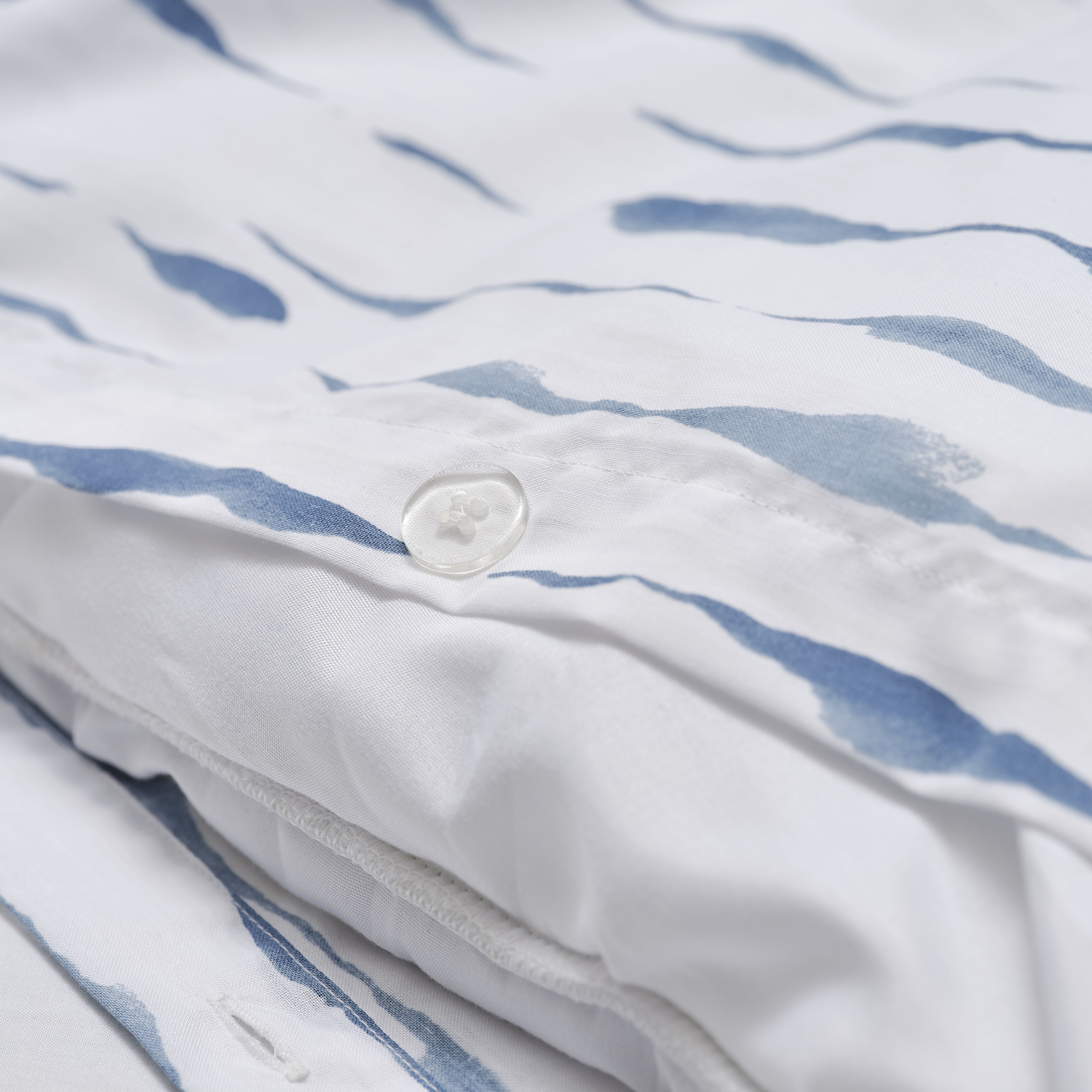 Joanne Striped Blue & white Double Duvet cover & pillow case set