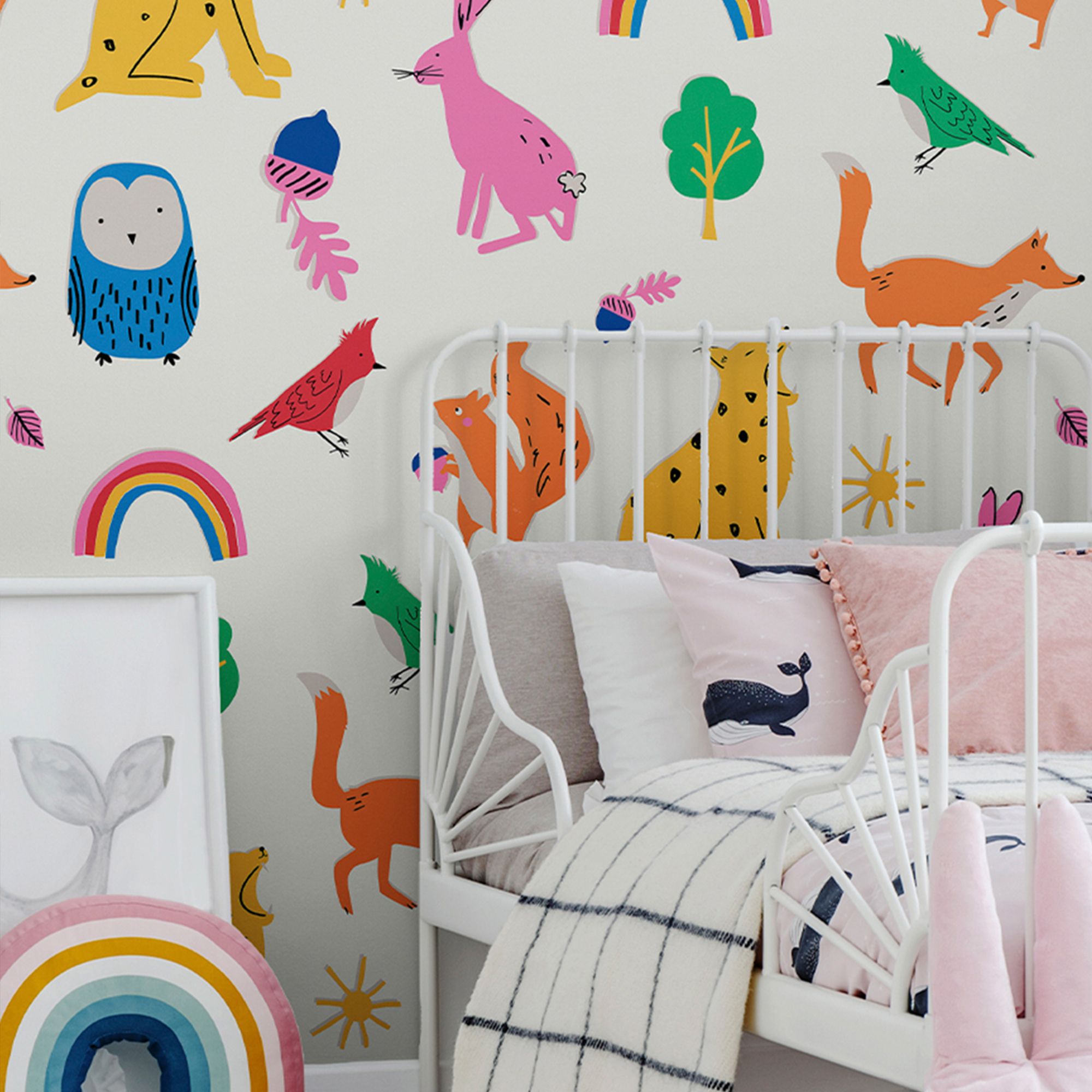 Joules Multicolour Country critters Smooth Wallpaper