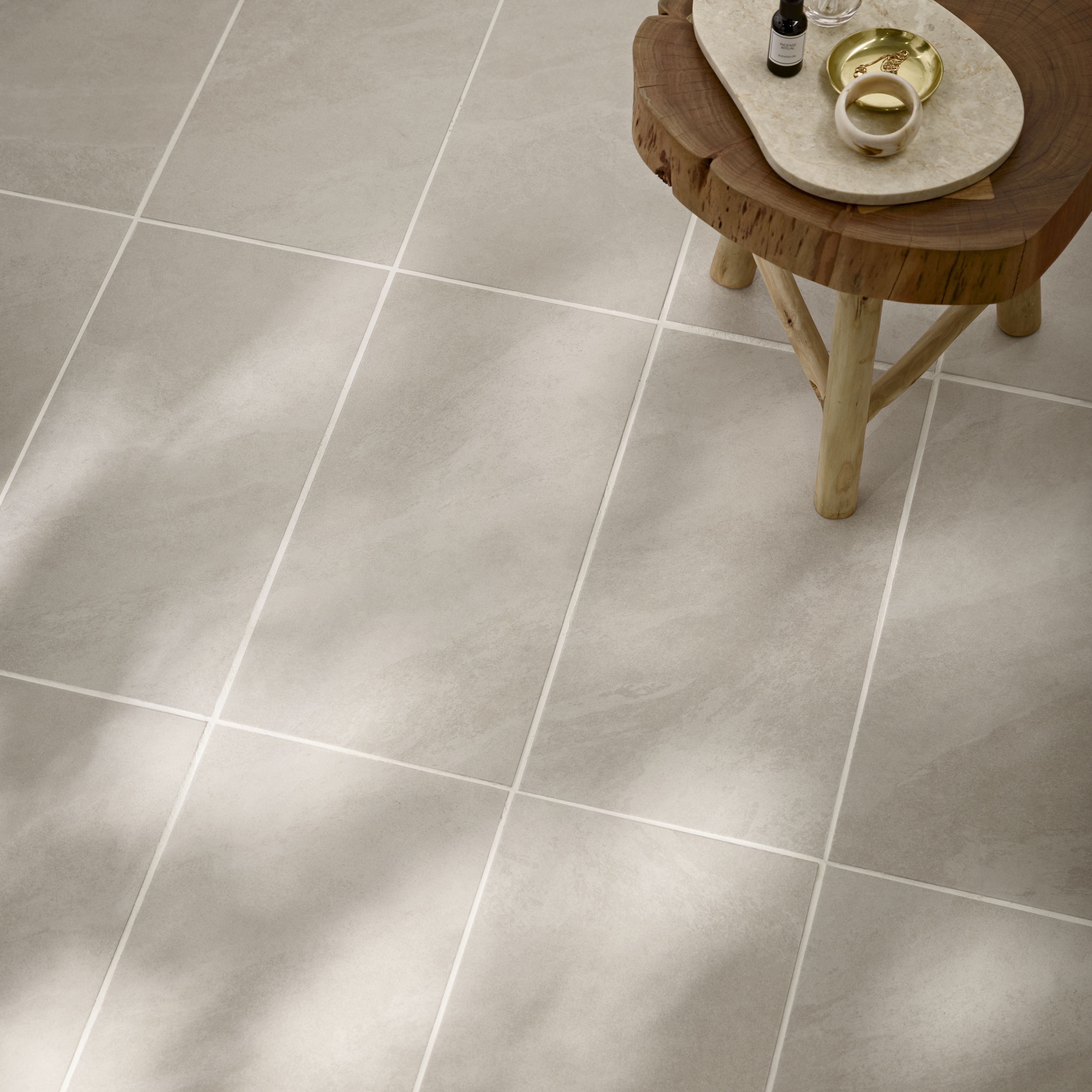 Kale Slate White Matt Natural Stone effect Porcelain Indoor Wall & floor Tile, Pack of 6, (L)600mm (W)300mm