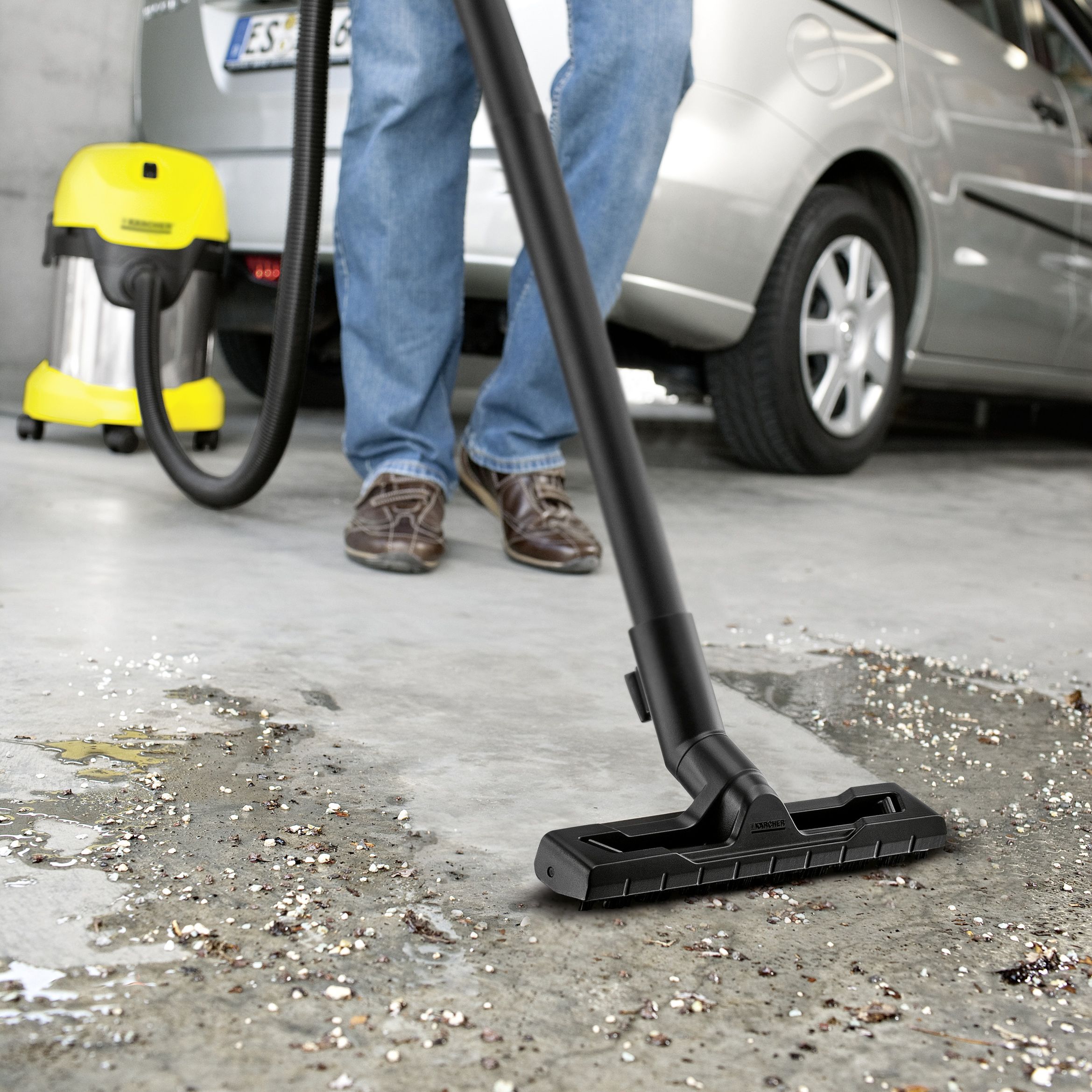 Kärcher WD 3 premium Corded Wet & dry vacuum, 17L