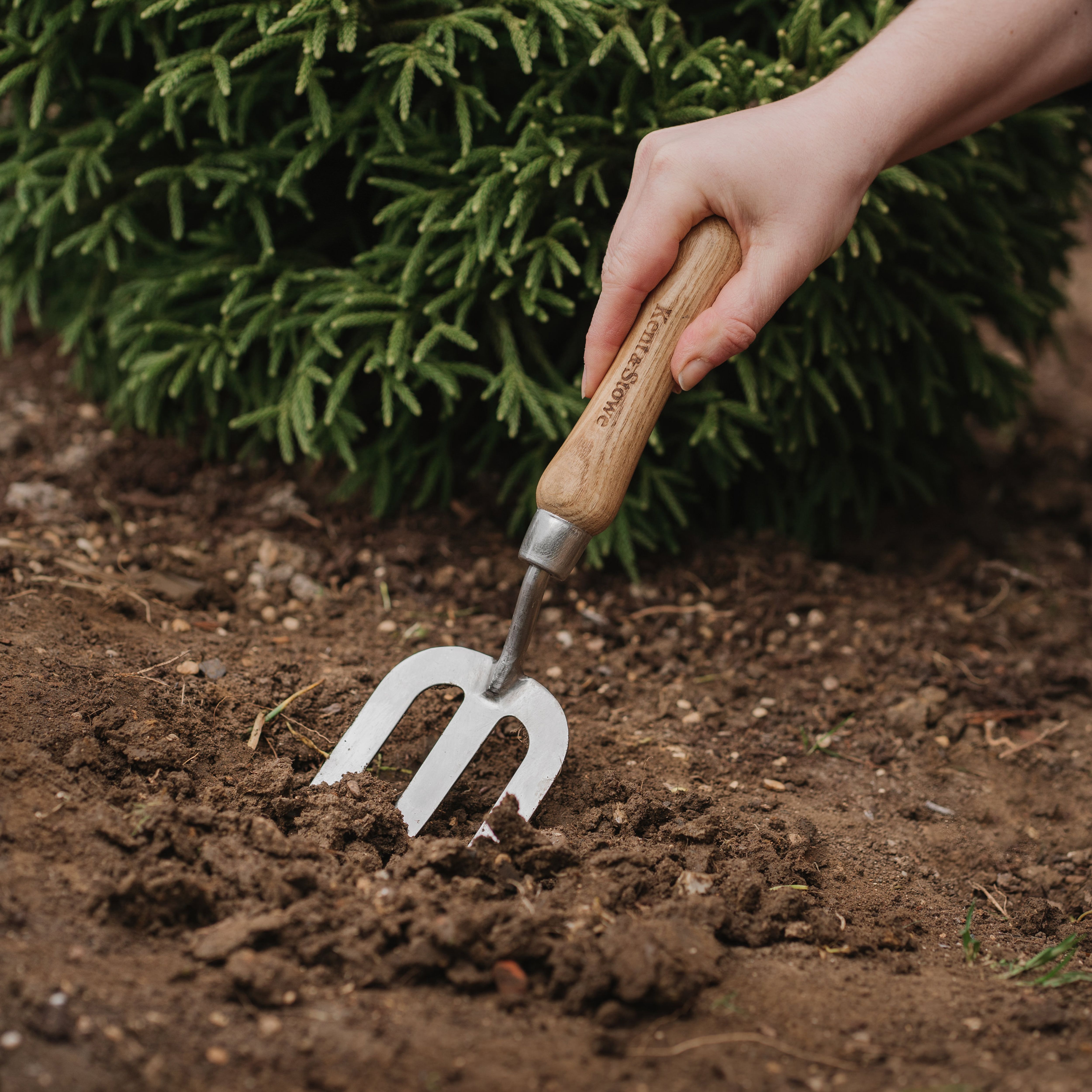 Kent & Stowe Fork & trowel set