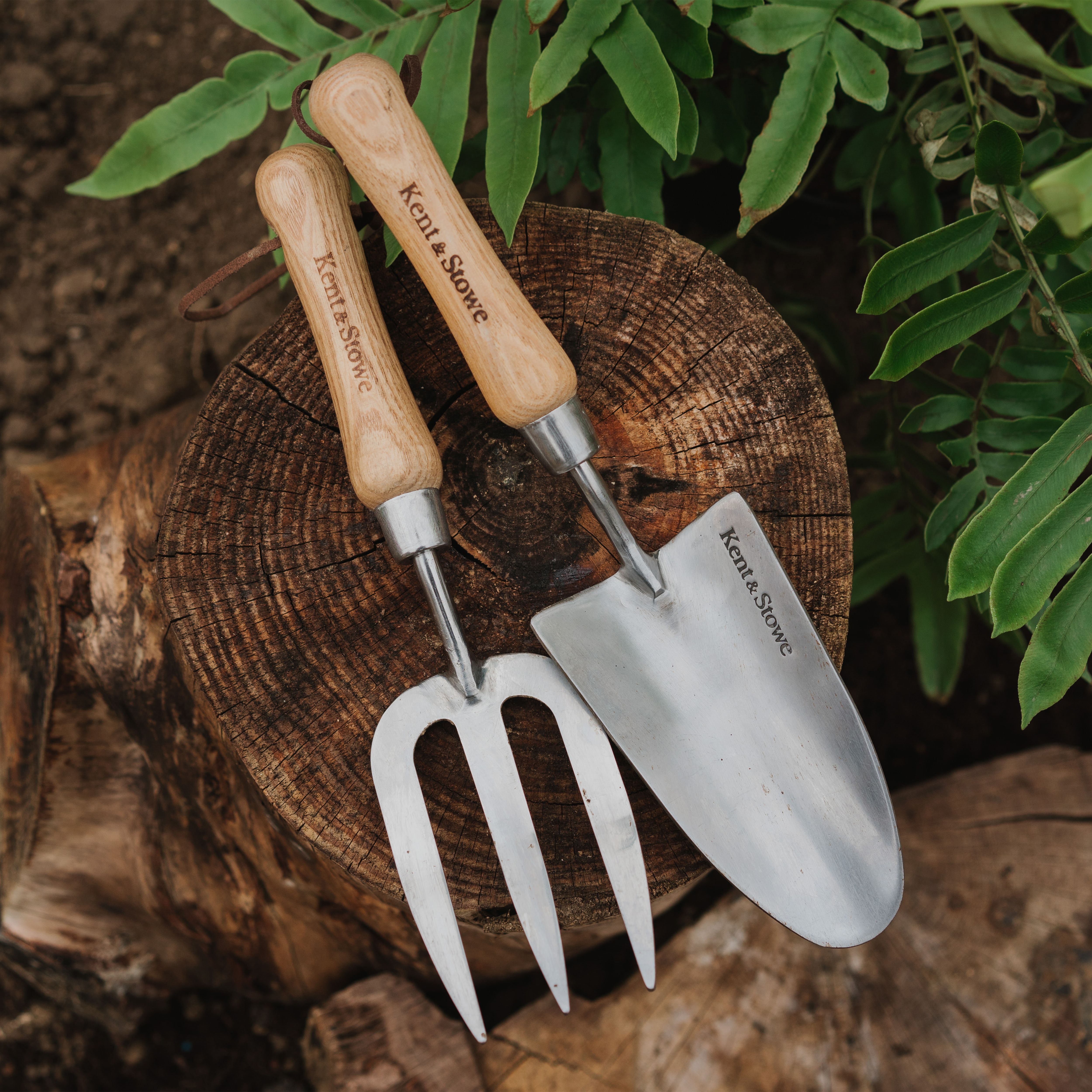 Kent & Stowe Fork & trowel set