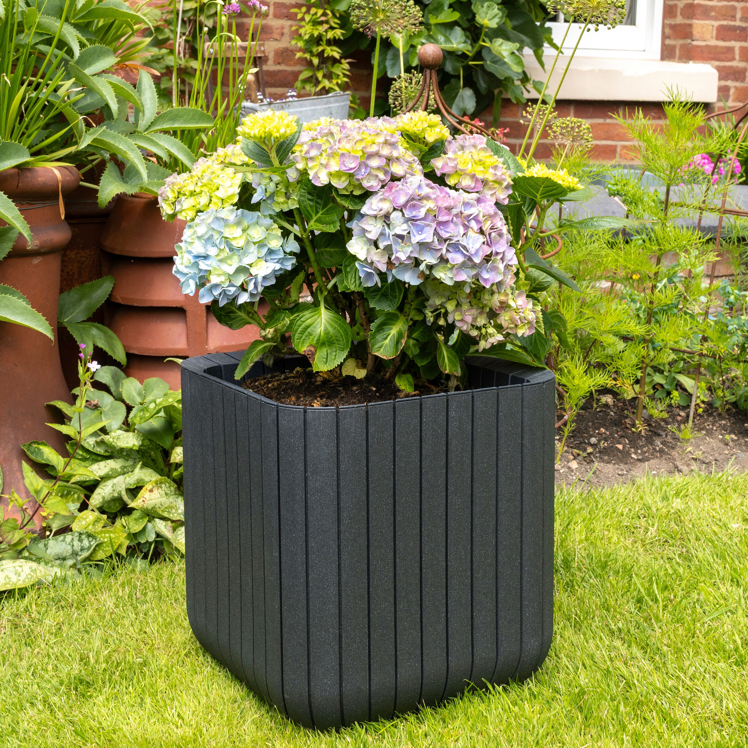 Keter Cube Black Plant pot (H)29.7cm, 21.5L