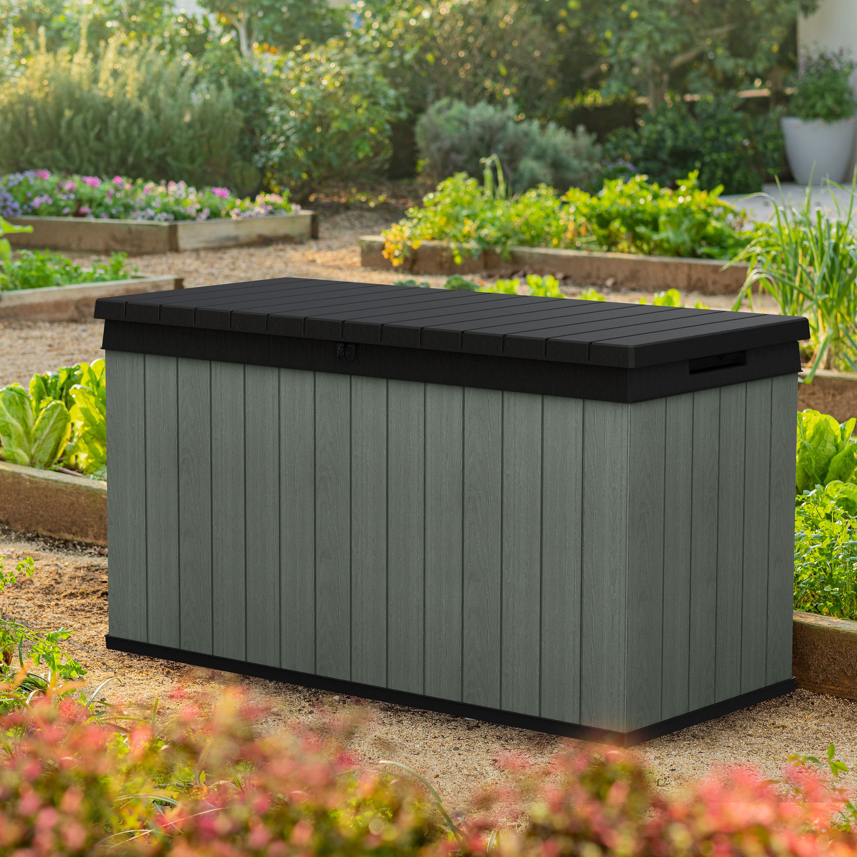 Keter Darwin 570L Resin Garden storage box - Green