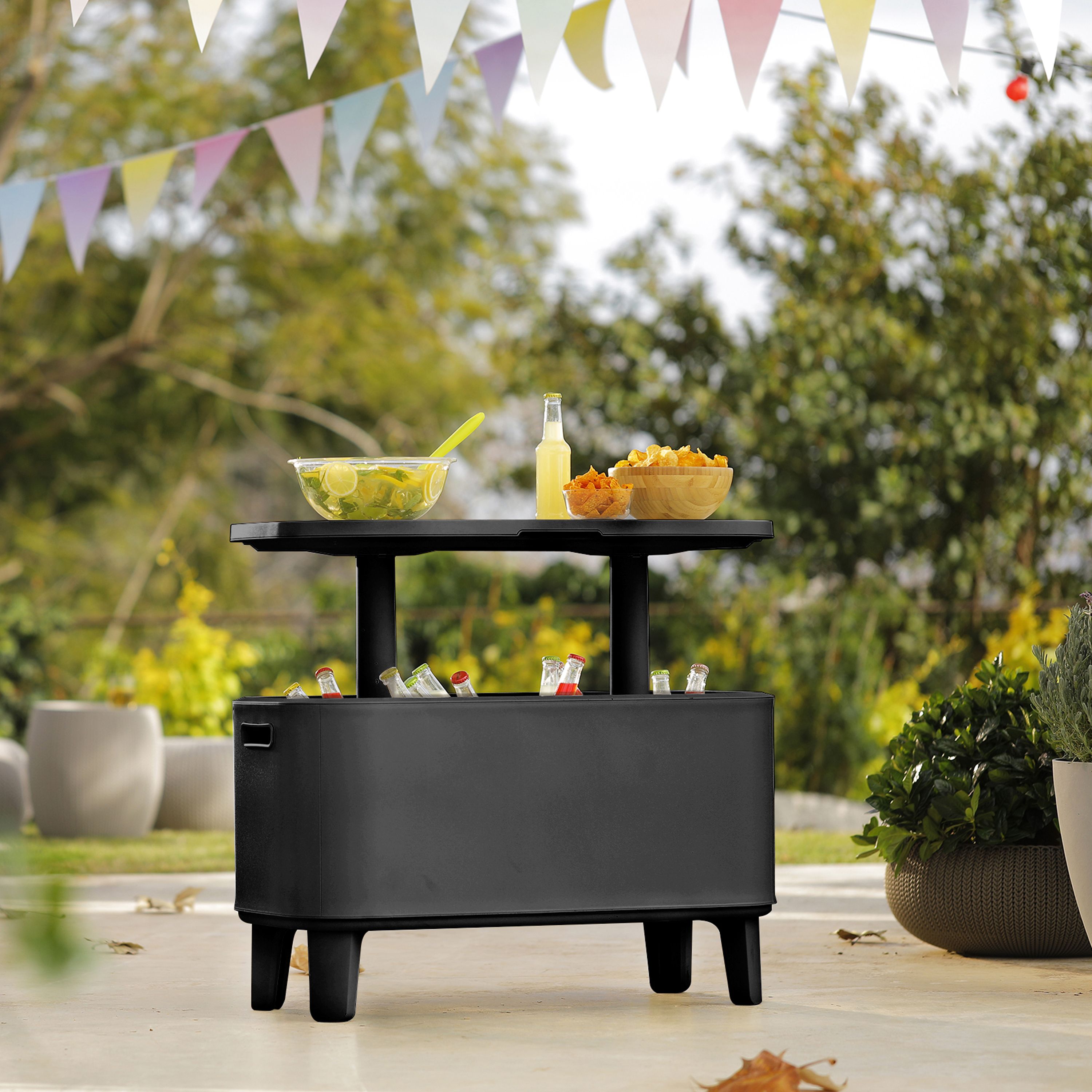 Keter Graphite Grey Plastic Non-extendable Rectangular Lift-up table with Breeze bar