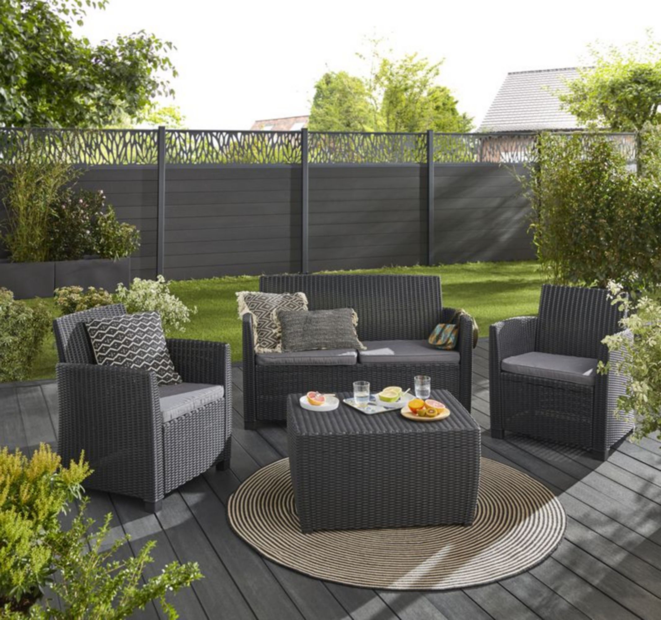 Keter columbia 4 seater deals outdoor dining set graphite