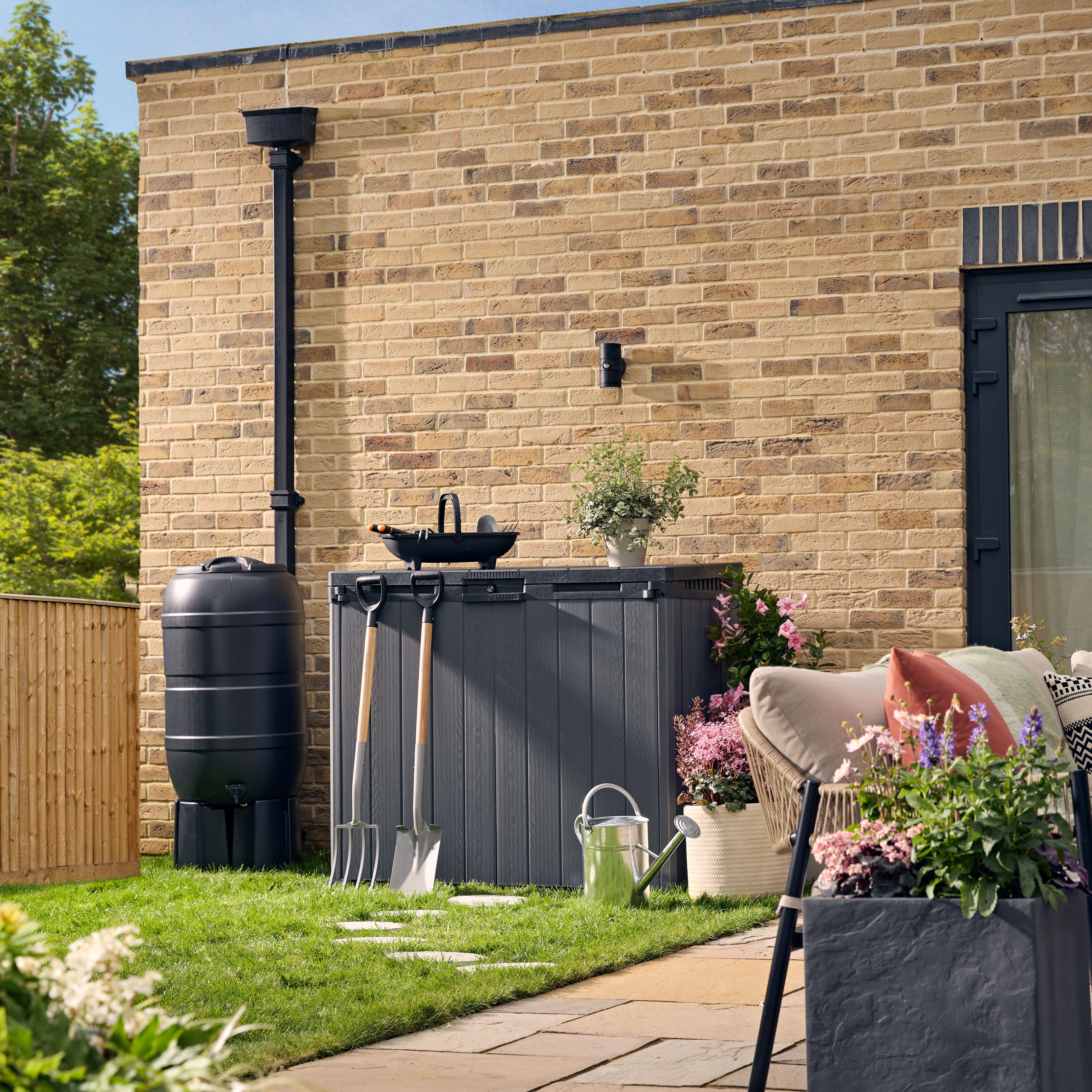 Keter Store It Out Darwin 1150L Resin Garden storage - Grey