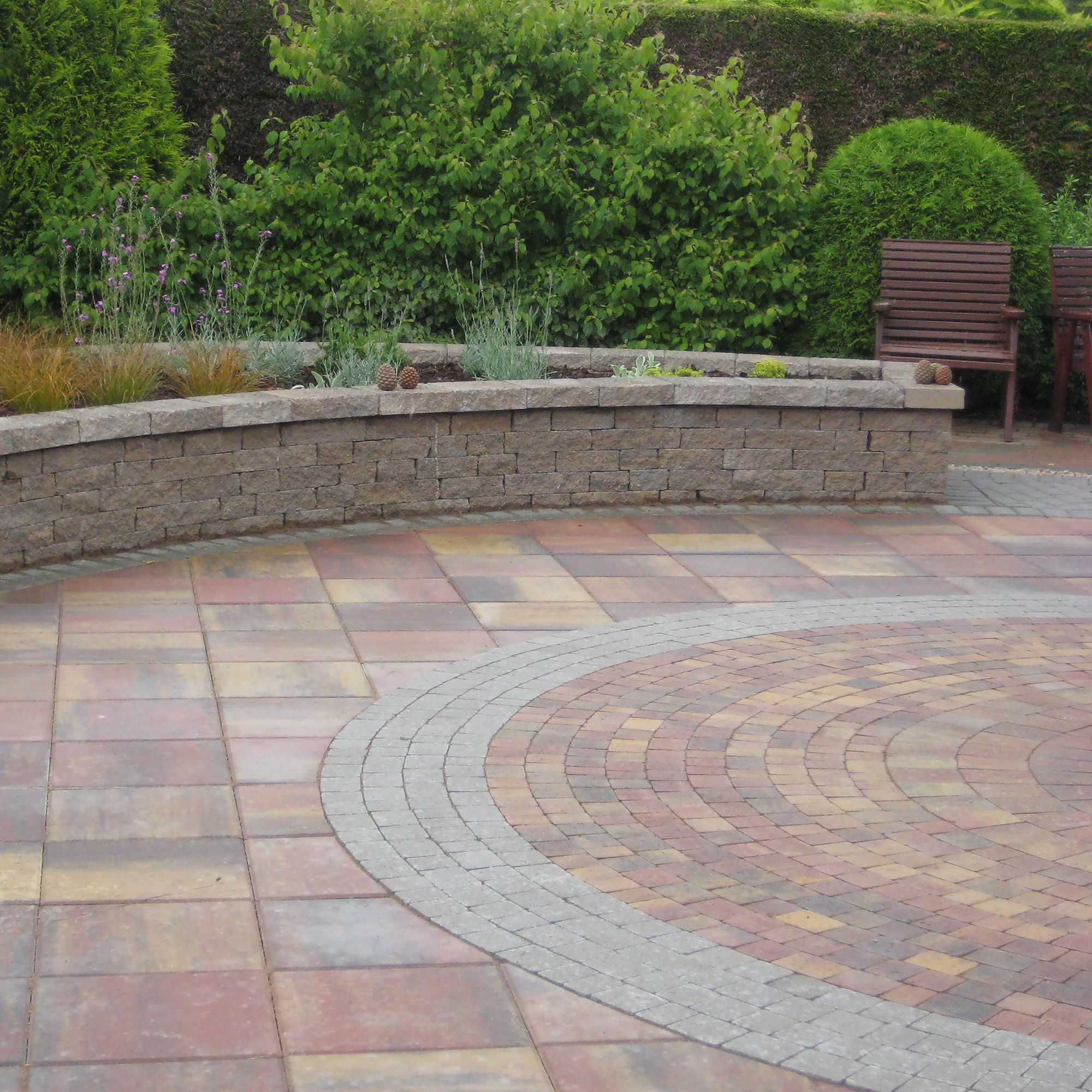 Kilsaran Classic Rustic Concrete Paving slab (L)400mm (W)400mm