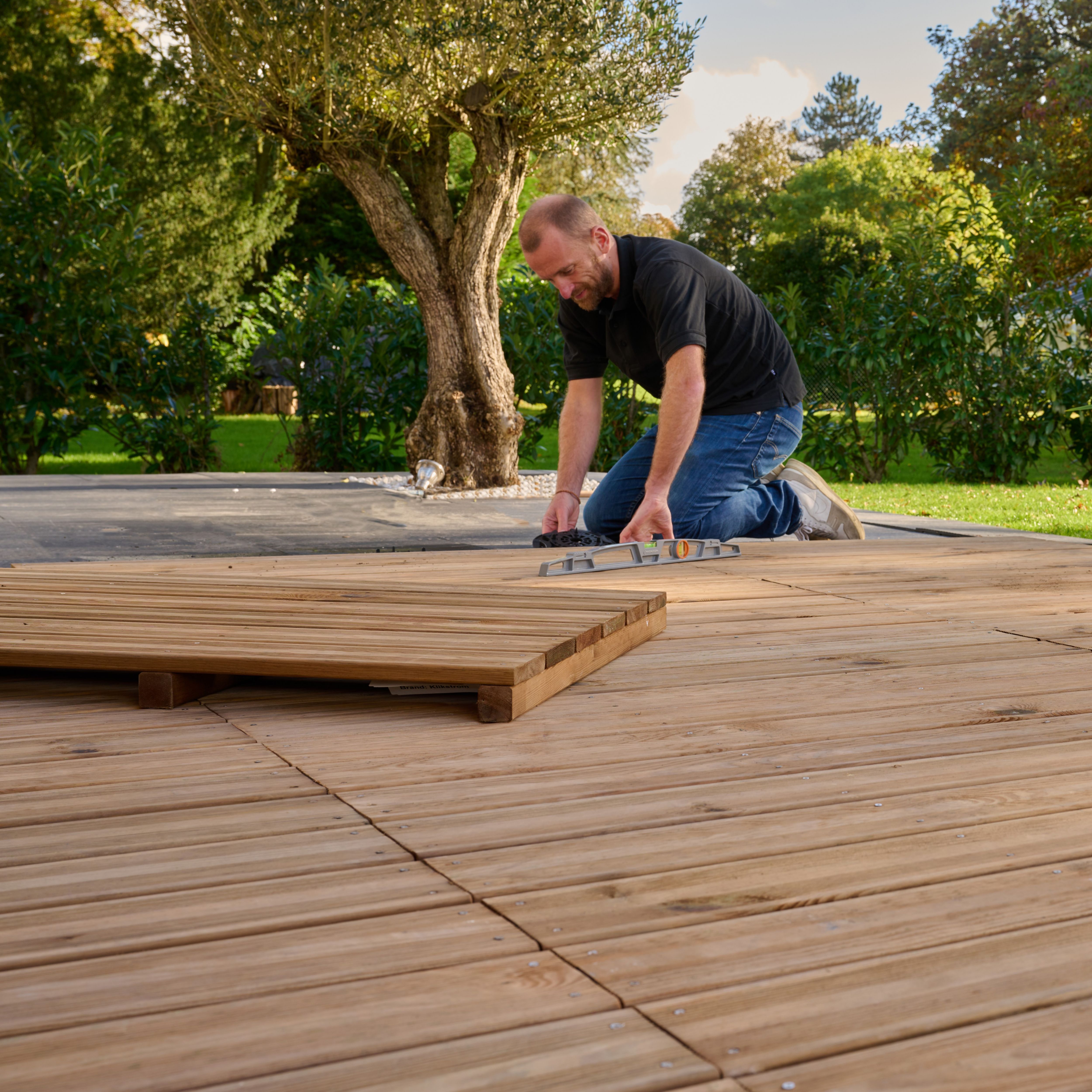 Klikstrom Halden Brown Deck tile (L)120cm (W)75cm (T)61mm