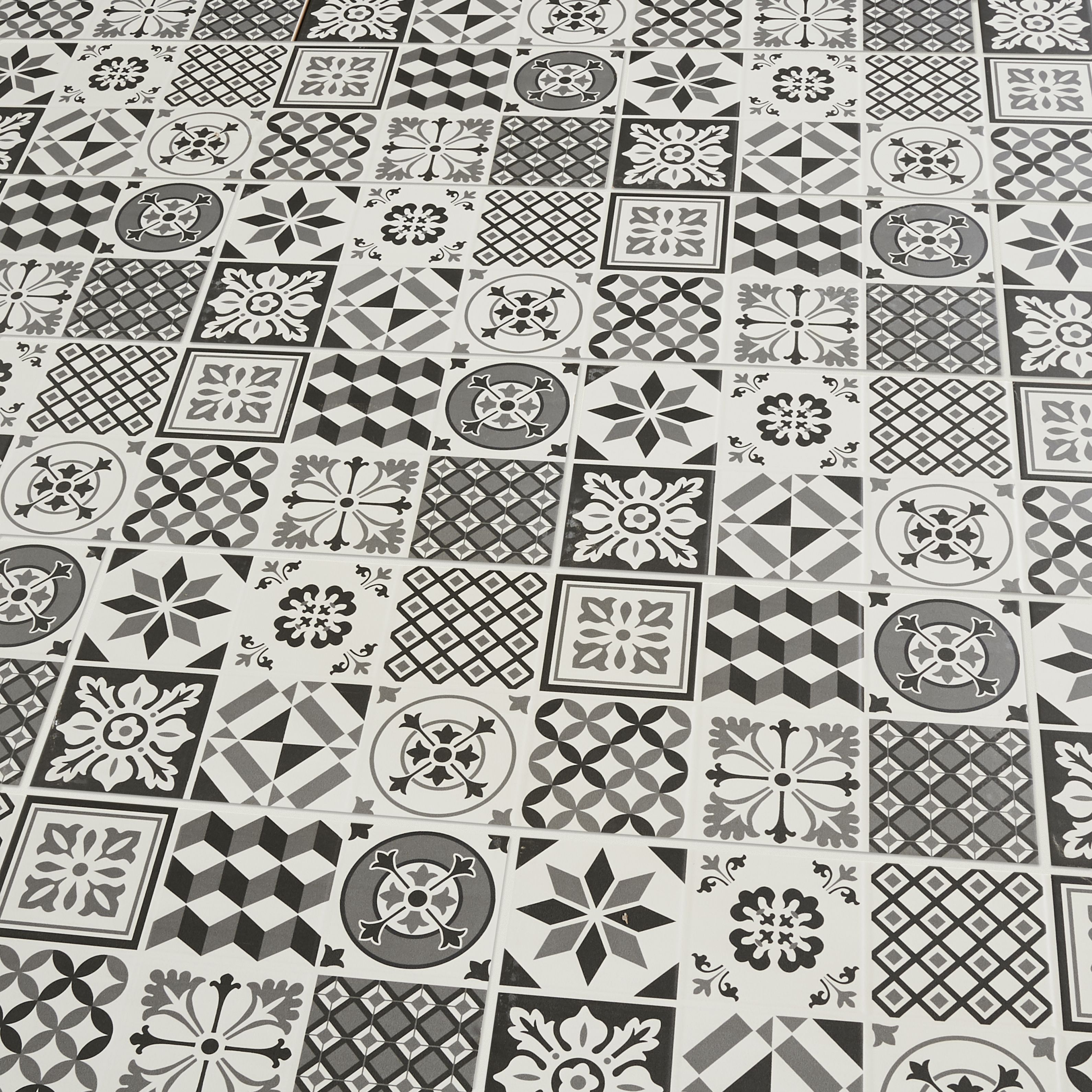 Konkrete Black & white Matt Concrete effect Ceramic Indoor Wall Tile, Pack of 12, (L)600mm (W)200mm