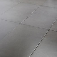 Konkrete Grey Matt Modern Concrete effect Porcelain Wall & floor Tile, Pack of 8, (L)307mm (W)617mm