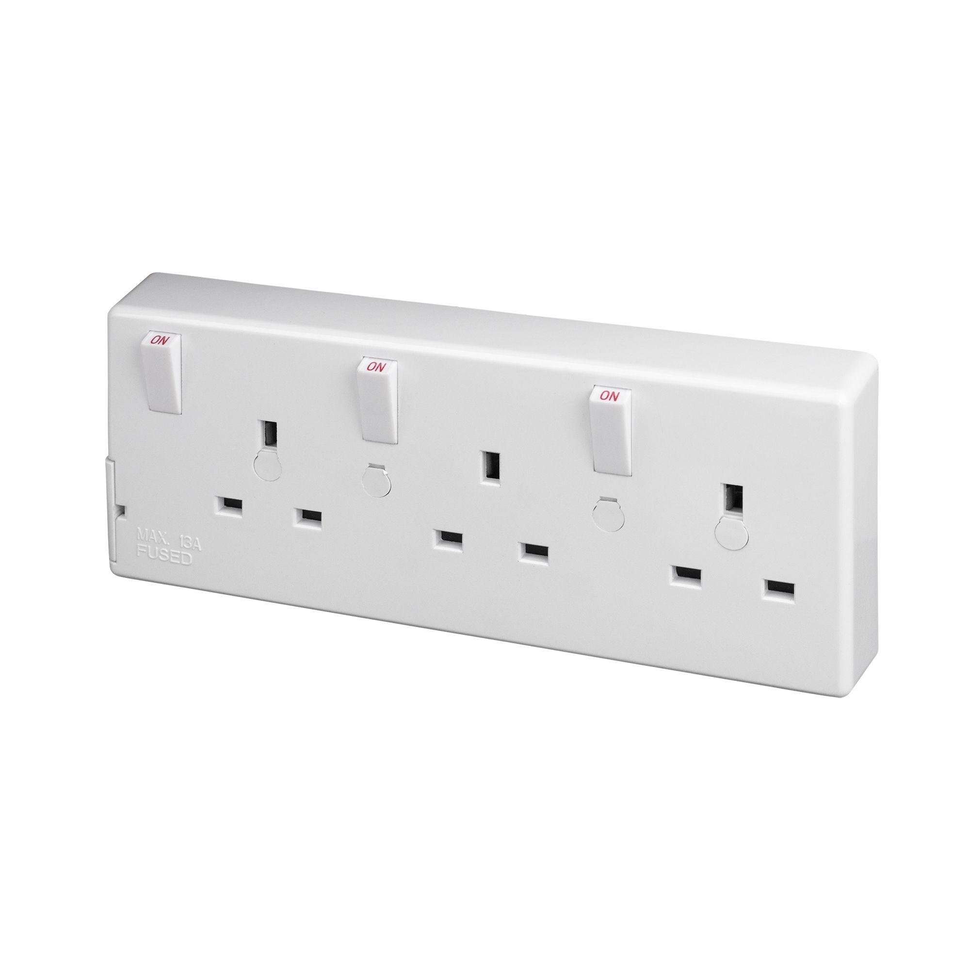 LAP 13A White Twin to triple converter socket | DIY at B&Q