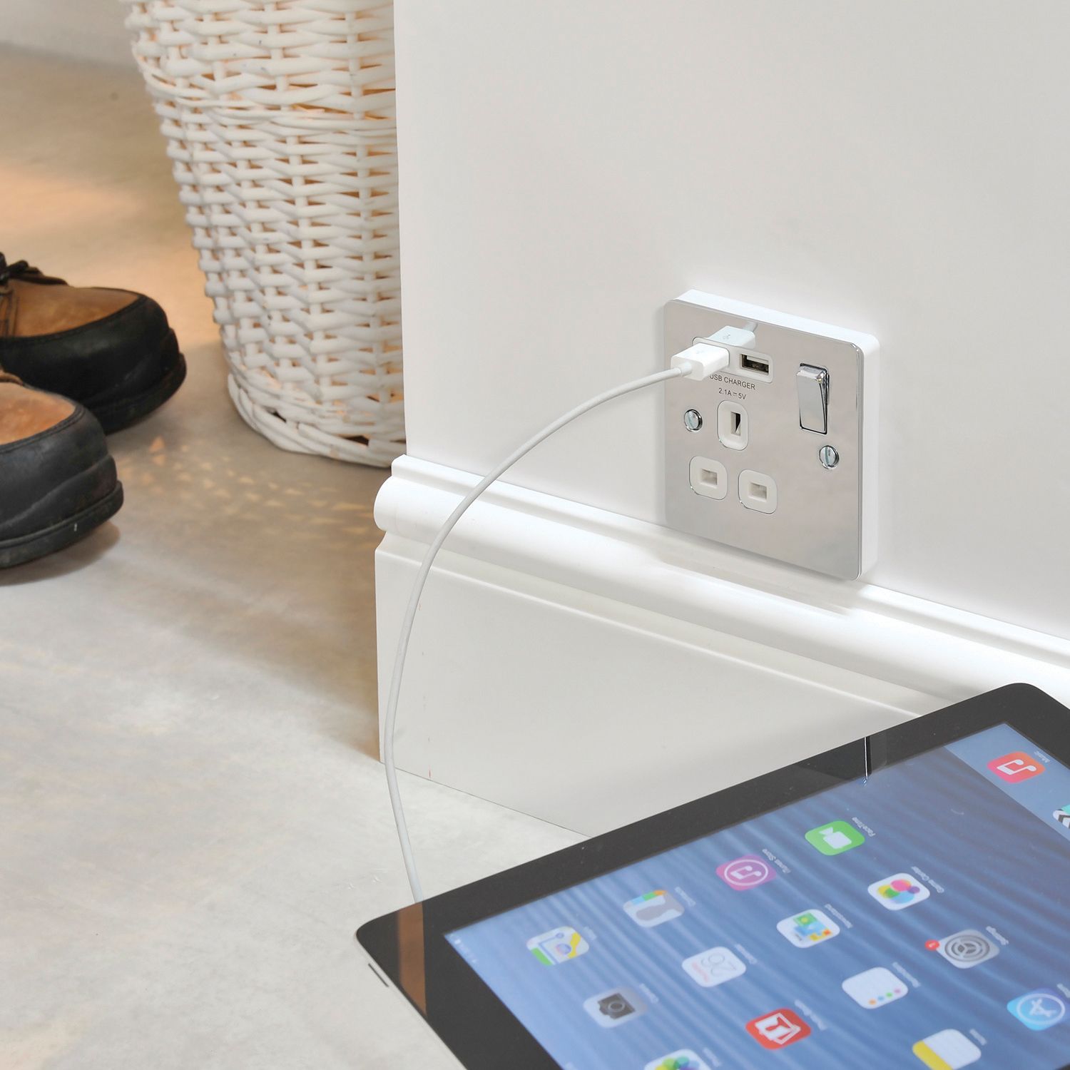 LAP Chrome effect USB socket, 2 x