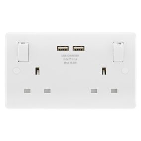 LAP Double 13A Switched Gloss White Socket with USB x2 3.1A