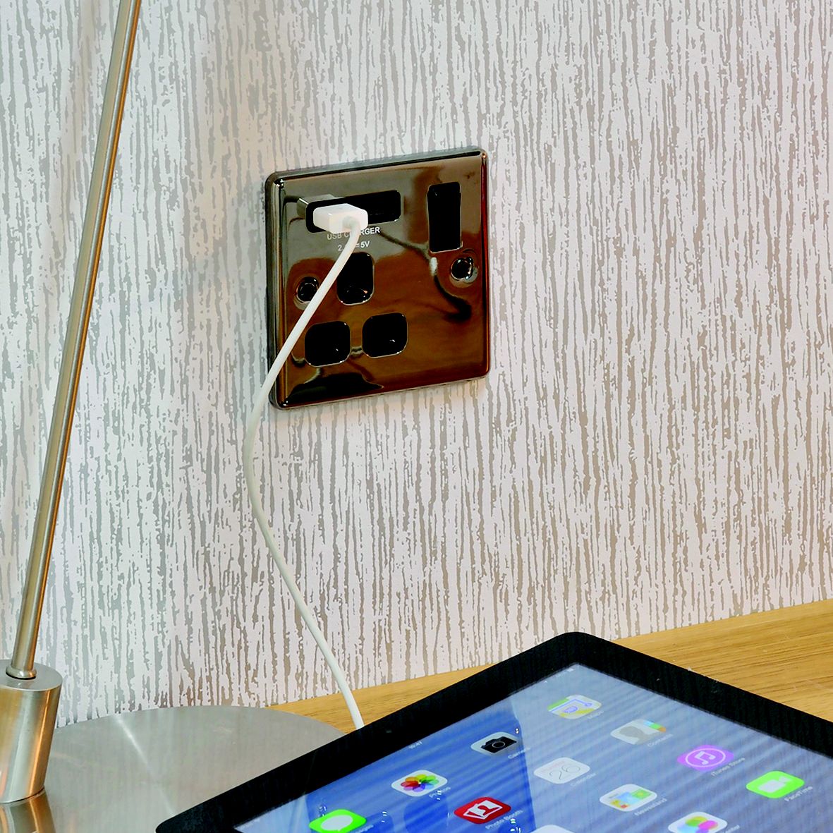 LAP Raised rounded Switched Socket with USB, x2 & Black inserts