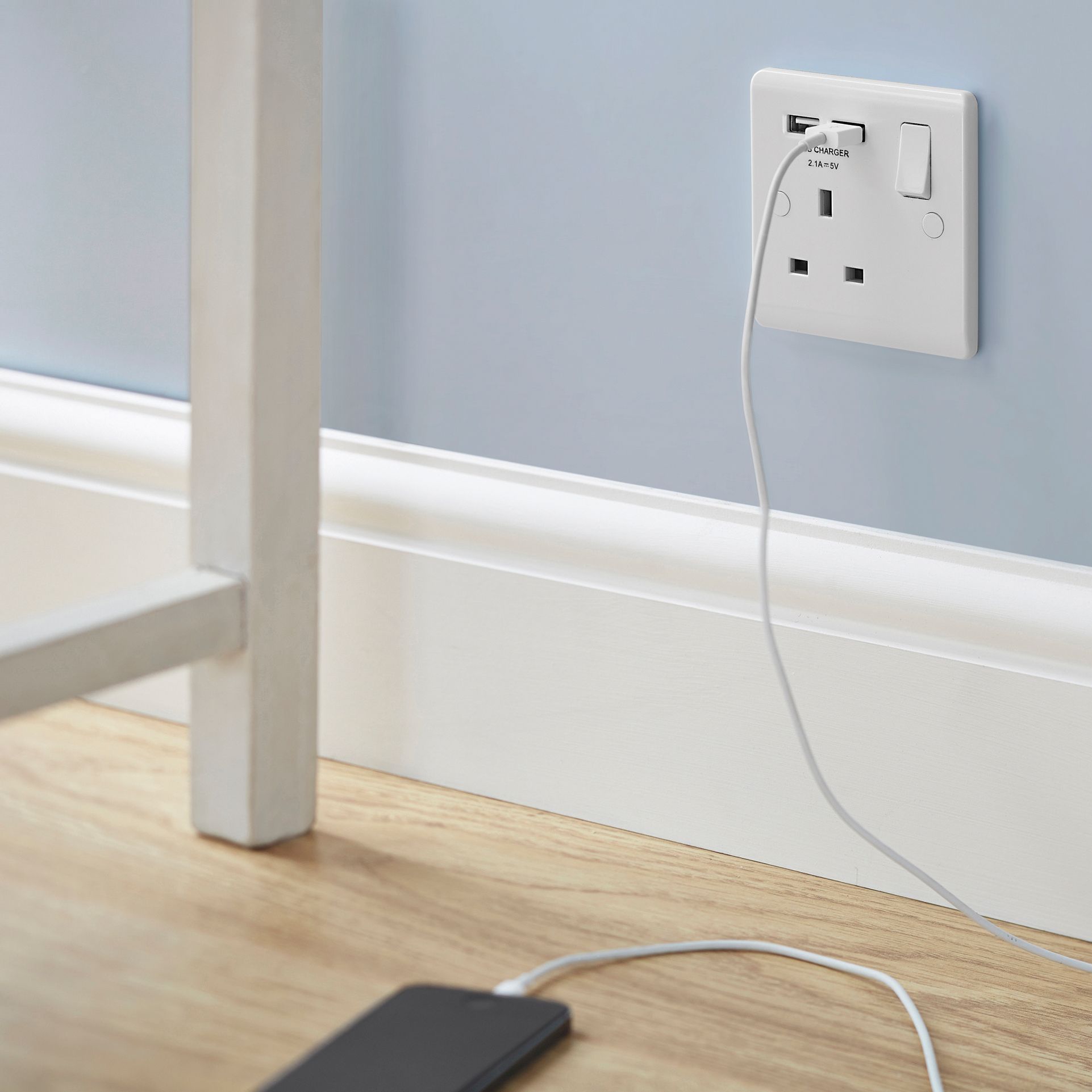 LAP  13A 2-Gang SP Switched Socket + 3.1A 15.5W 3-Outlet Type A USB Charger White - 8