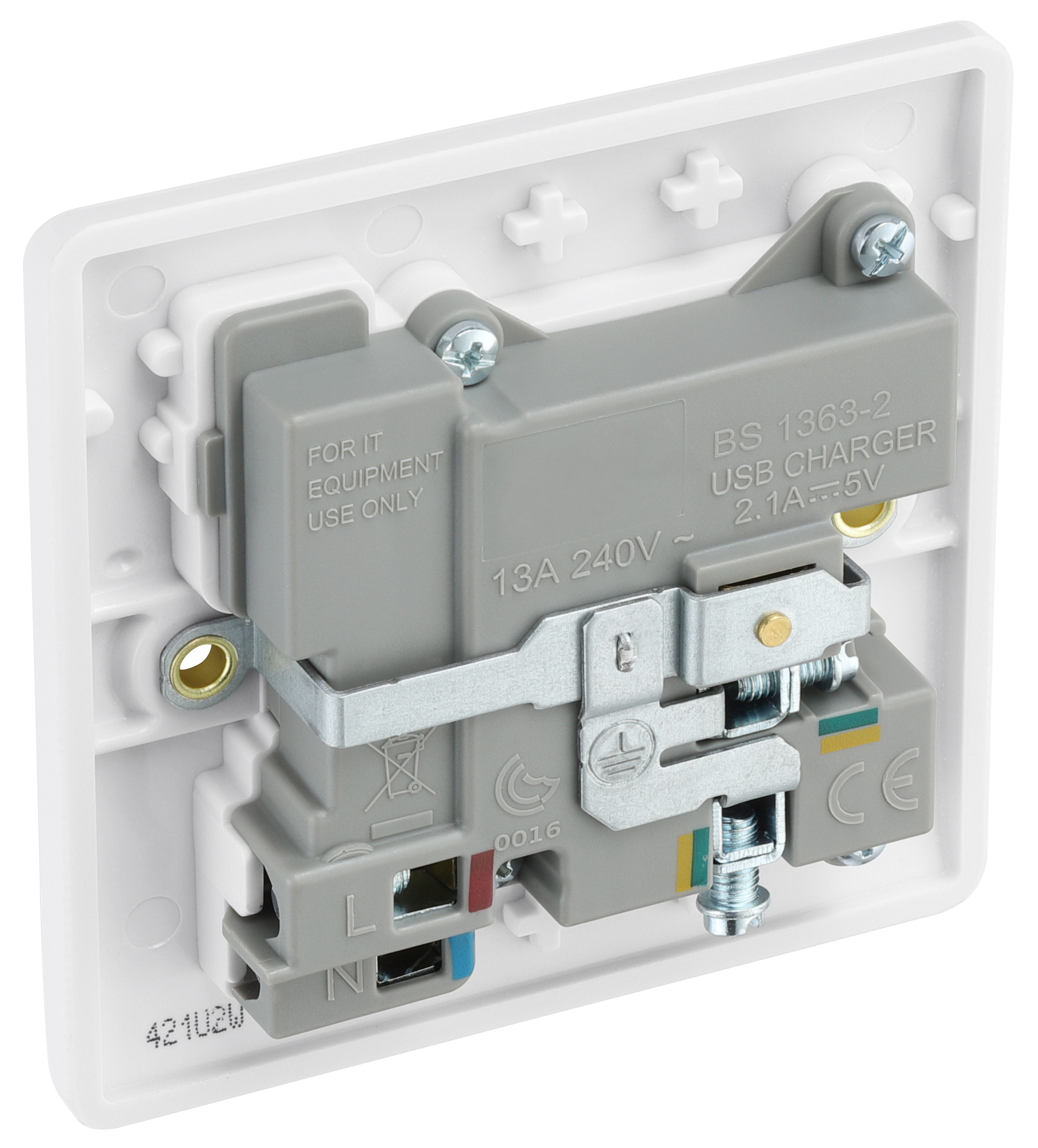 LAP  13A 2-Gang SP Switched Socket + 3.1A 15.5W 3-Outlet Type A USB Charger White - 5
