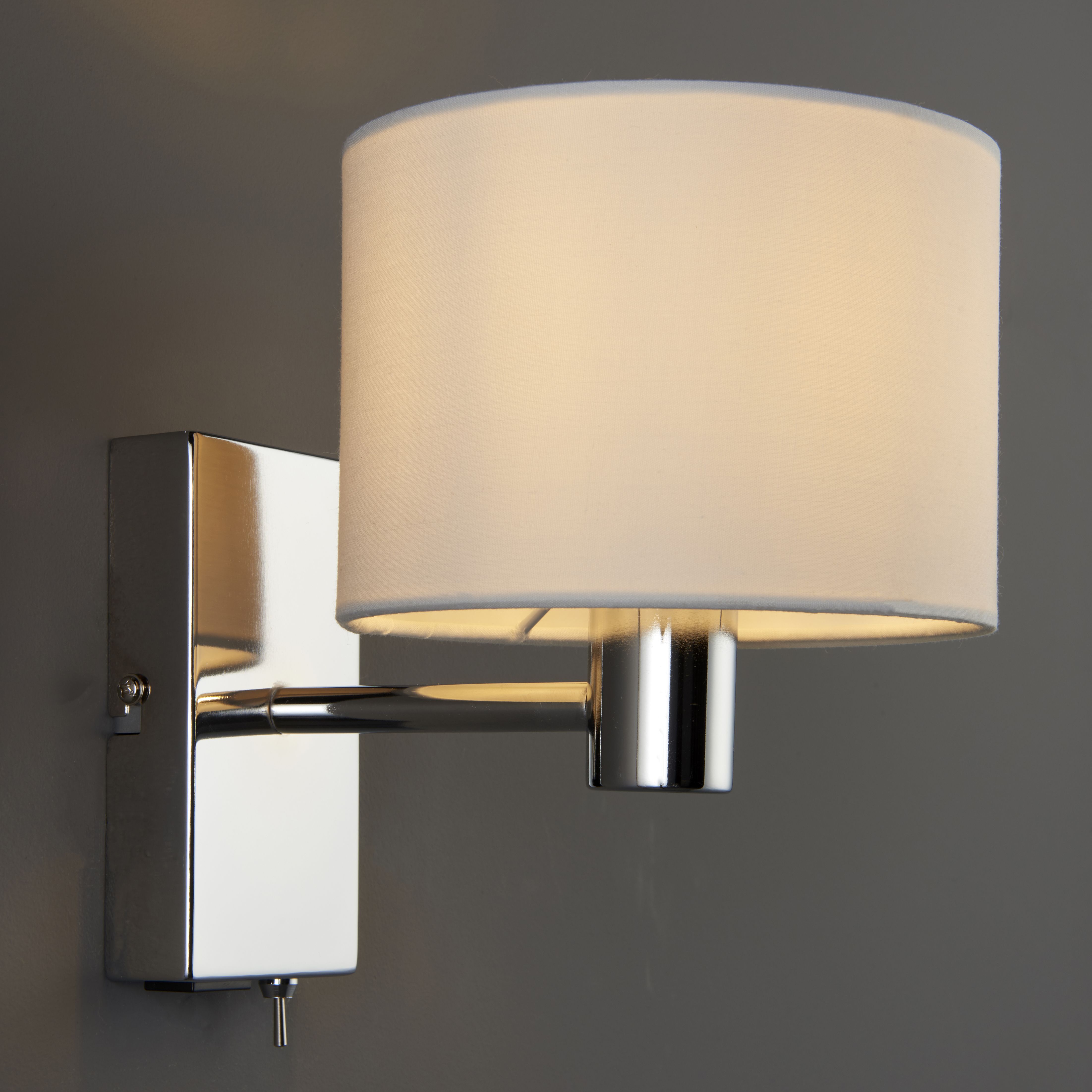 Larsson Chrome effect Wall light