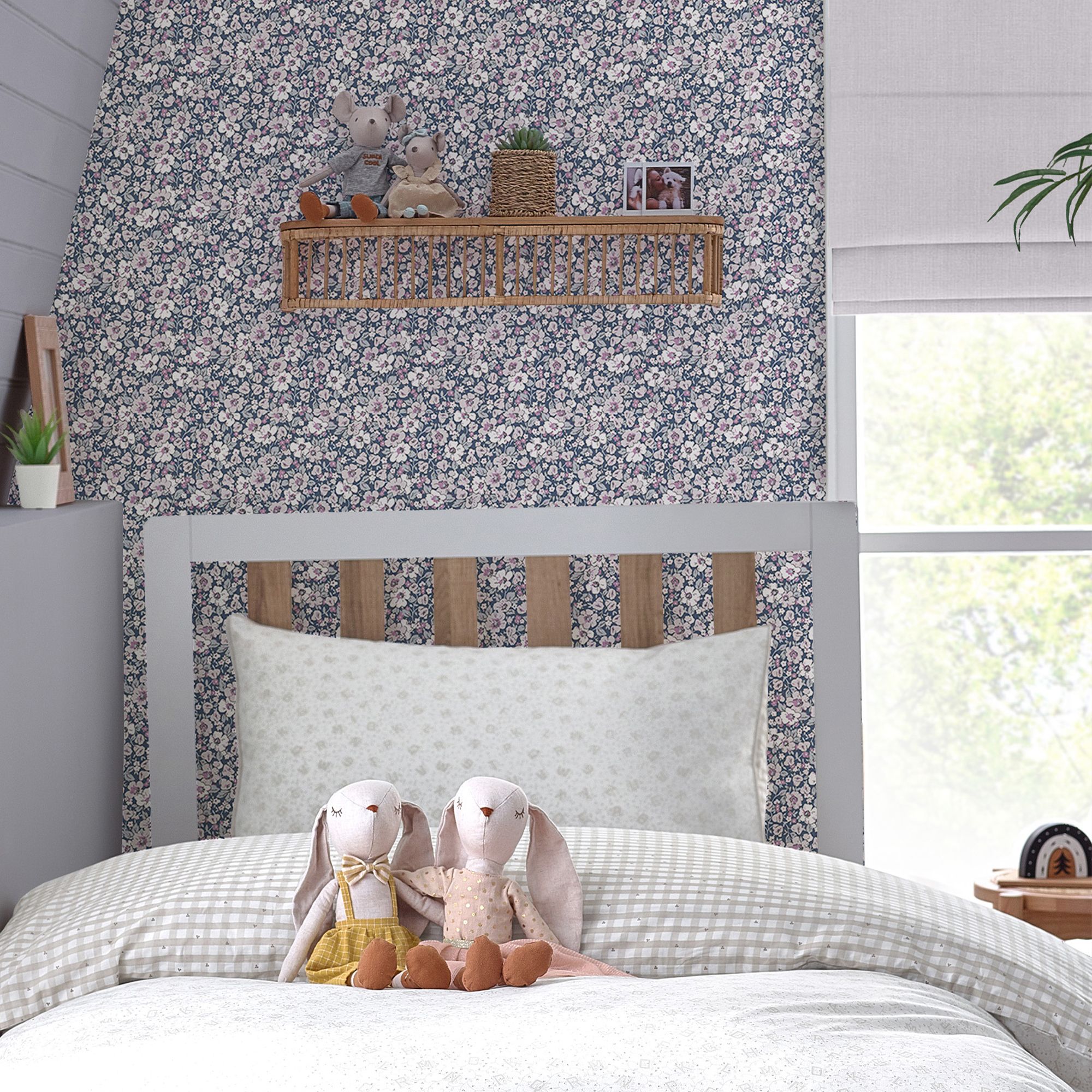 Laura Ashley Libby Purple Kids Smooth Wallpaper