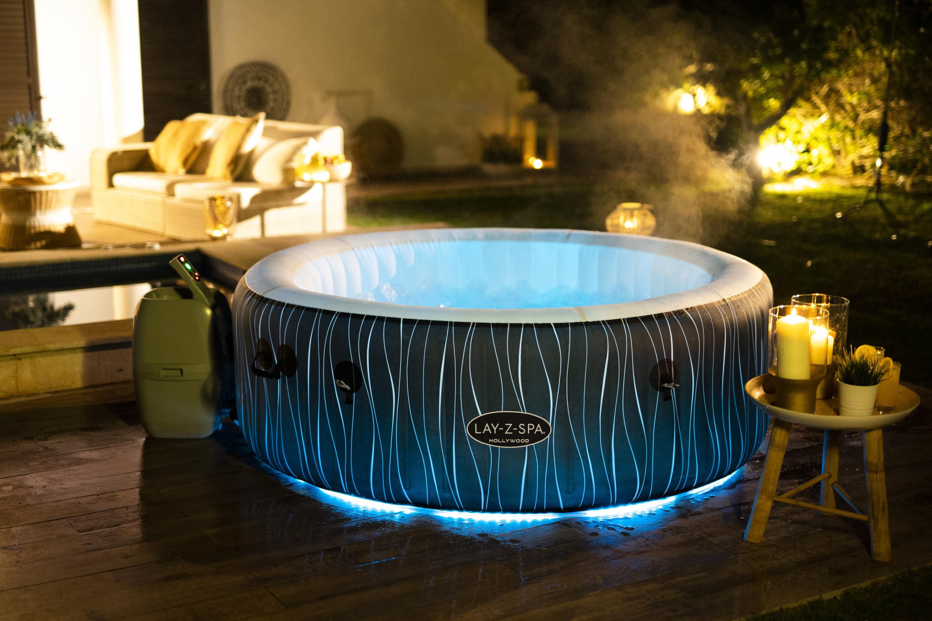 Lay-Z-Spa Hollywood 6 person Inflatable hot tub