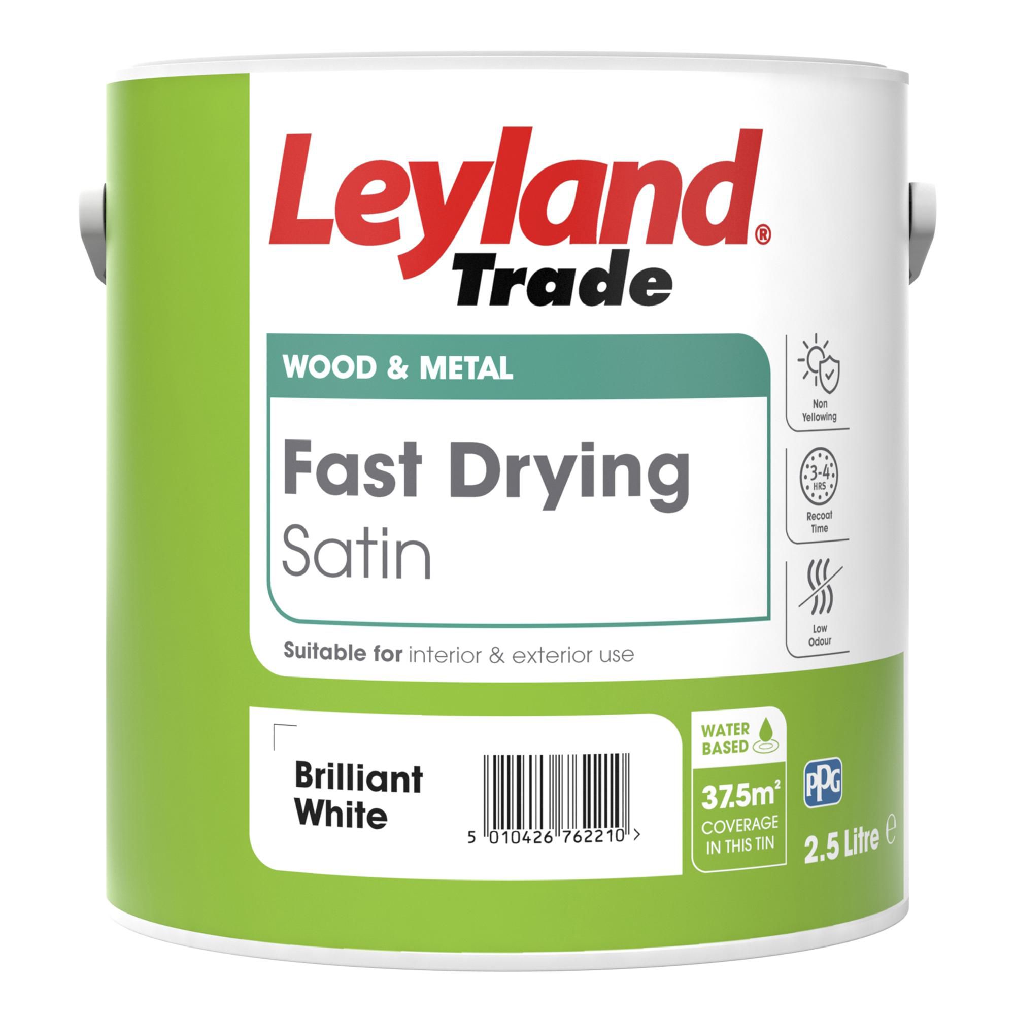 Leyland Trade Fast Dry White Satinwood Metal & wood paint, 2.5L DIY