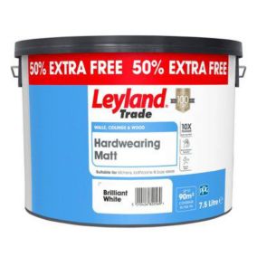 Leyland Trade Hardwearing Brilliant White Matt Emulsion paint, 7.5L