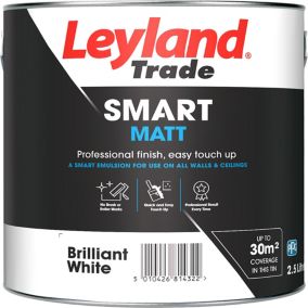 Leyland Trade Smart Brilliant White Flat matt Emulsion paint, 2.5L