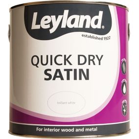 Leyland White Satin Metal & wood paint, 2.5L