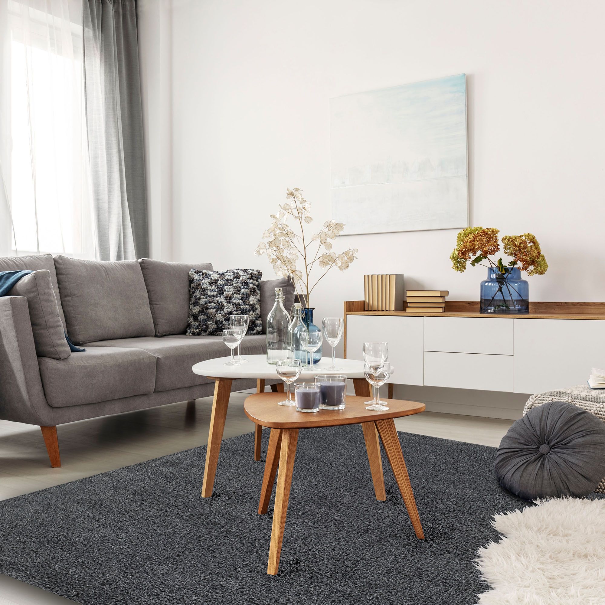 Lilia Dark grey Shaggy Small Rug, (L)120cm x (W)57cm