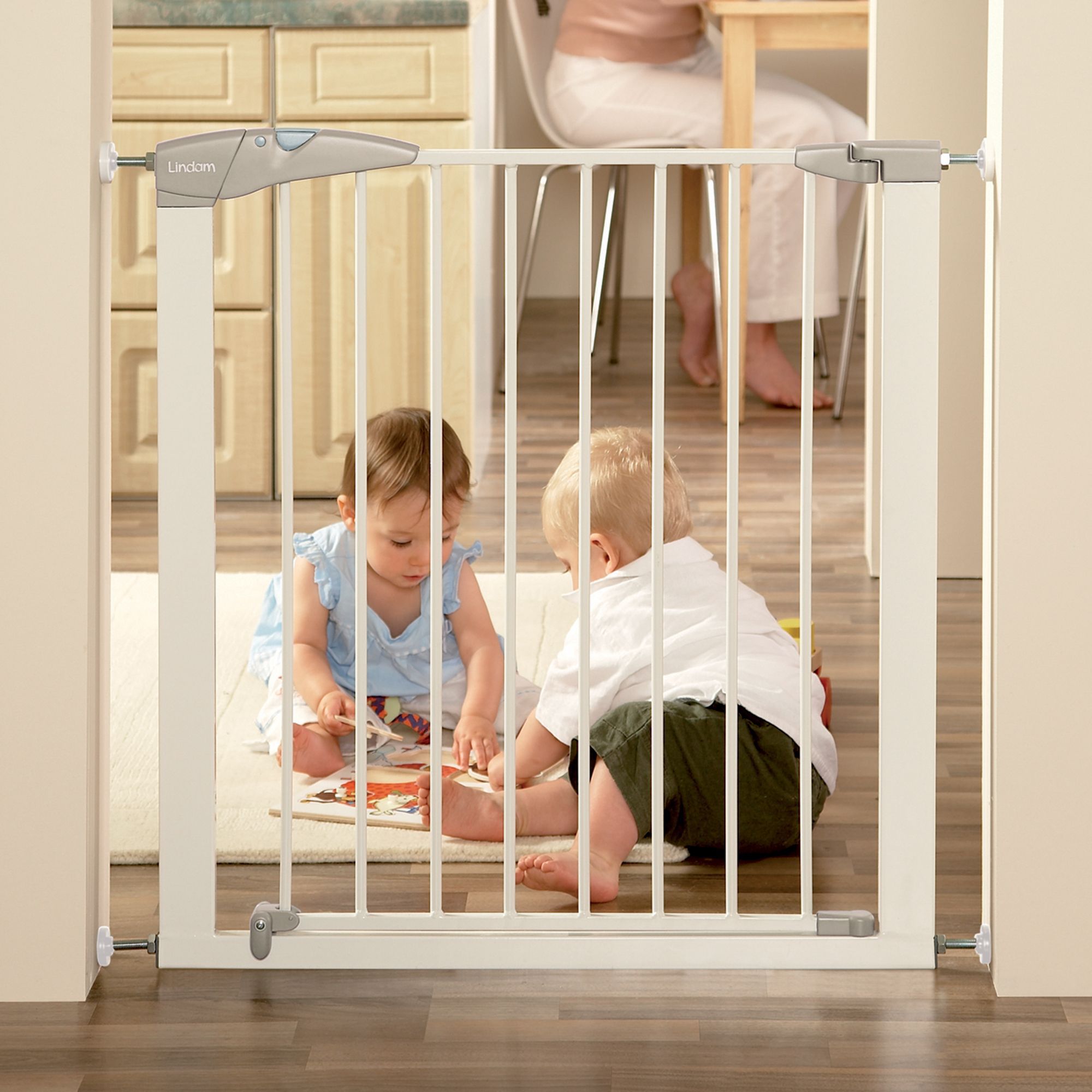 Diy Wooden Baby Gate Tutorial Easy Baby Gate Tutorial For Under 40 White Modern Baby Gate With Black H Diy Baby Gate Barn Door Baby Gate Wooden Baby Gates