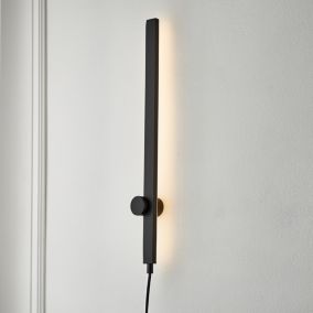Line Black Plug-in LED Wall light