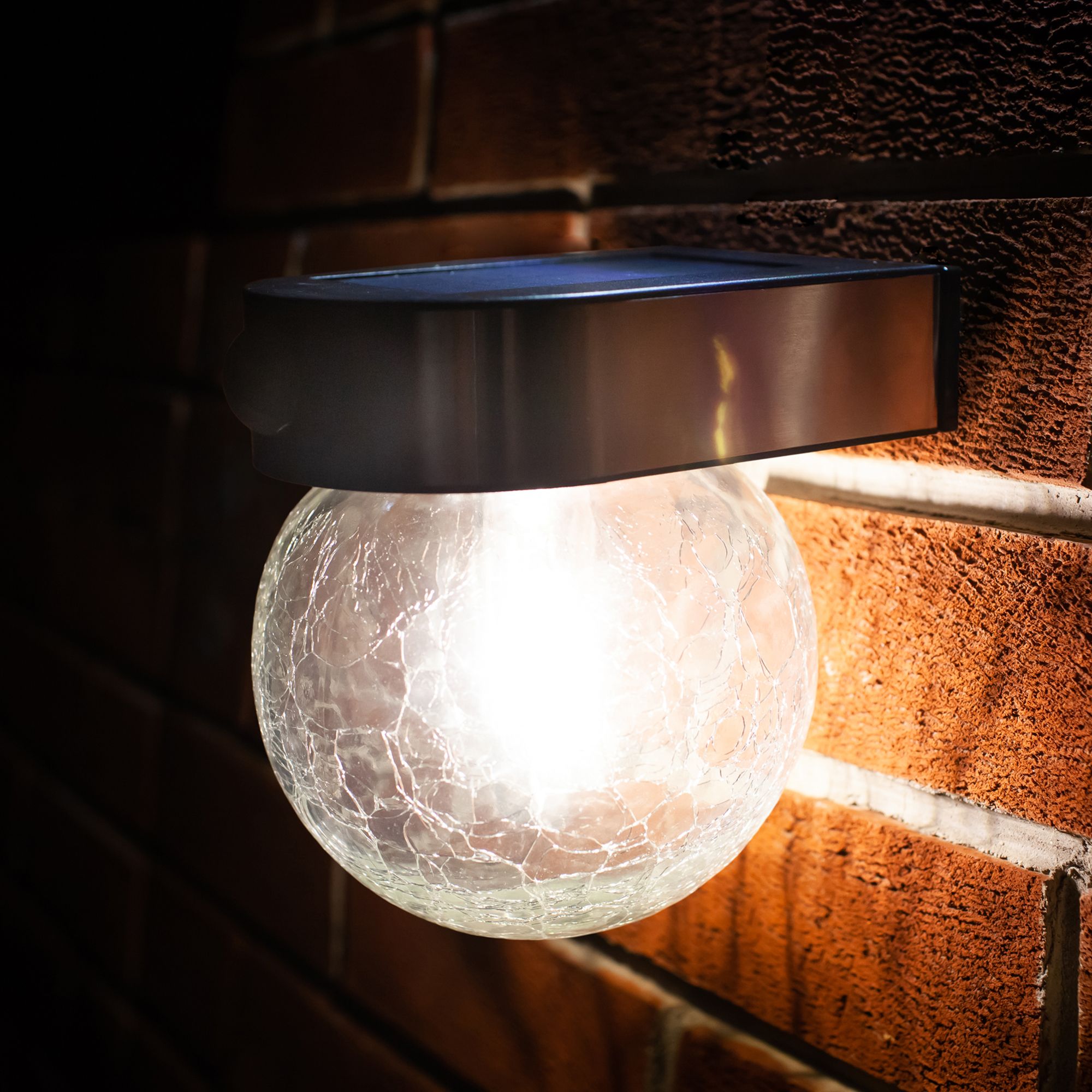 Longny Crackle glass ball Adjustable Brushed Silver effect Solar-powered Integrated LED 1.25W PIR With motion sensor Round Outdoor Wall light