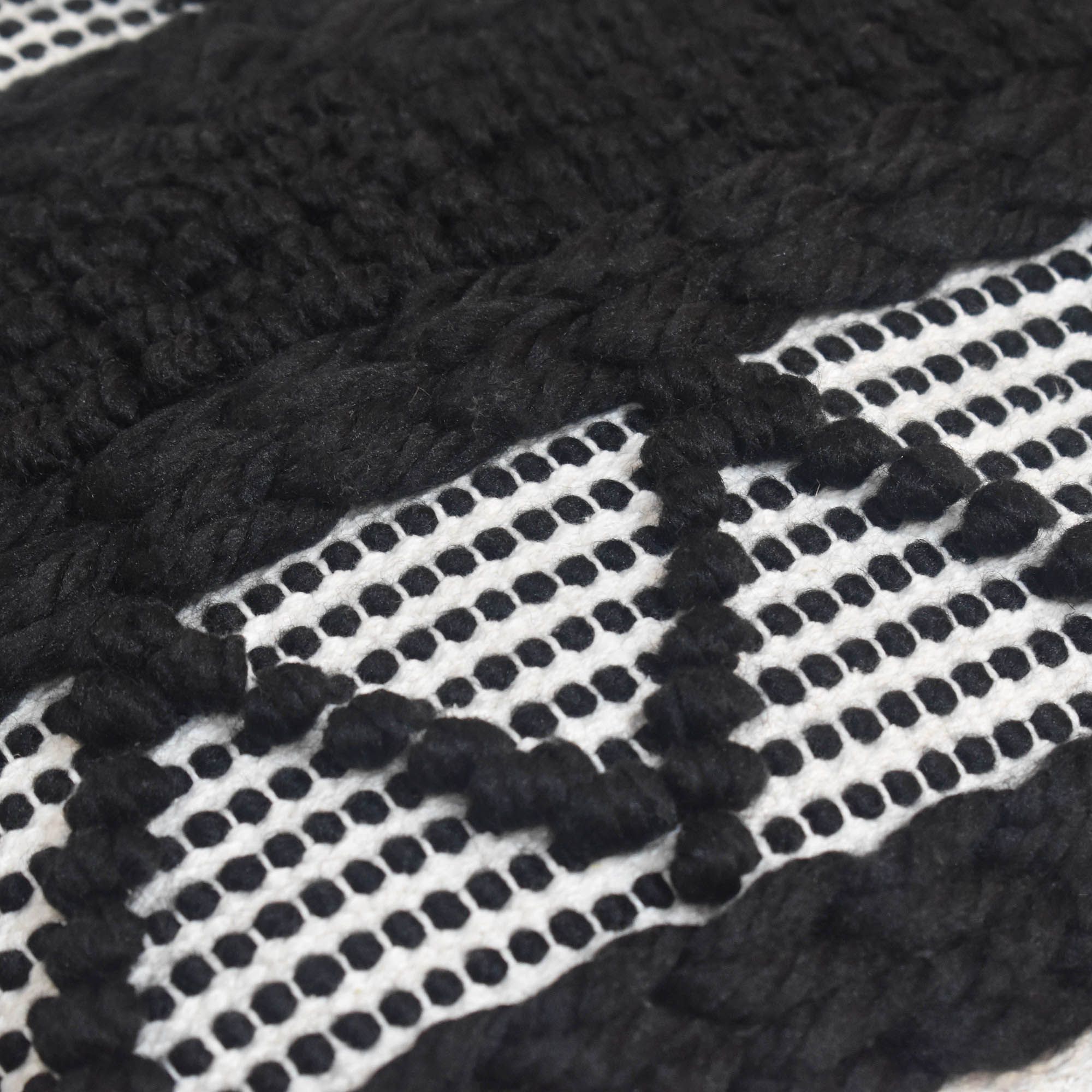 Loop Black & white Square Pouffe
