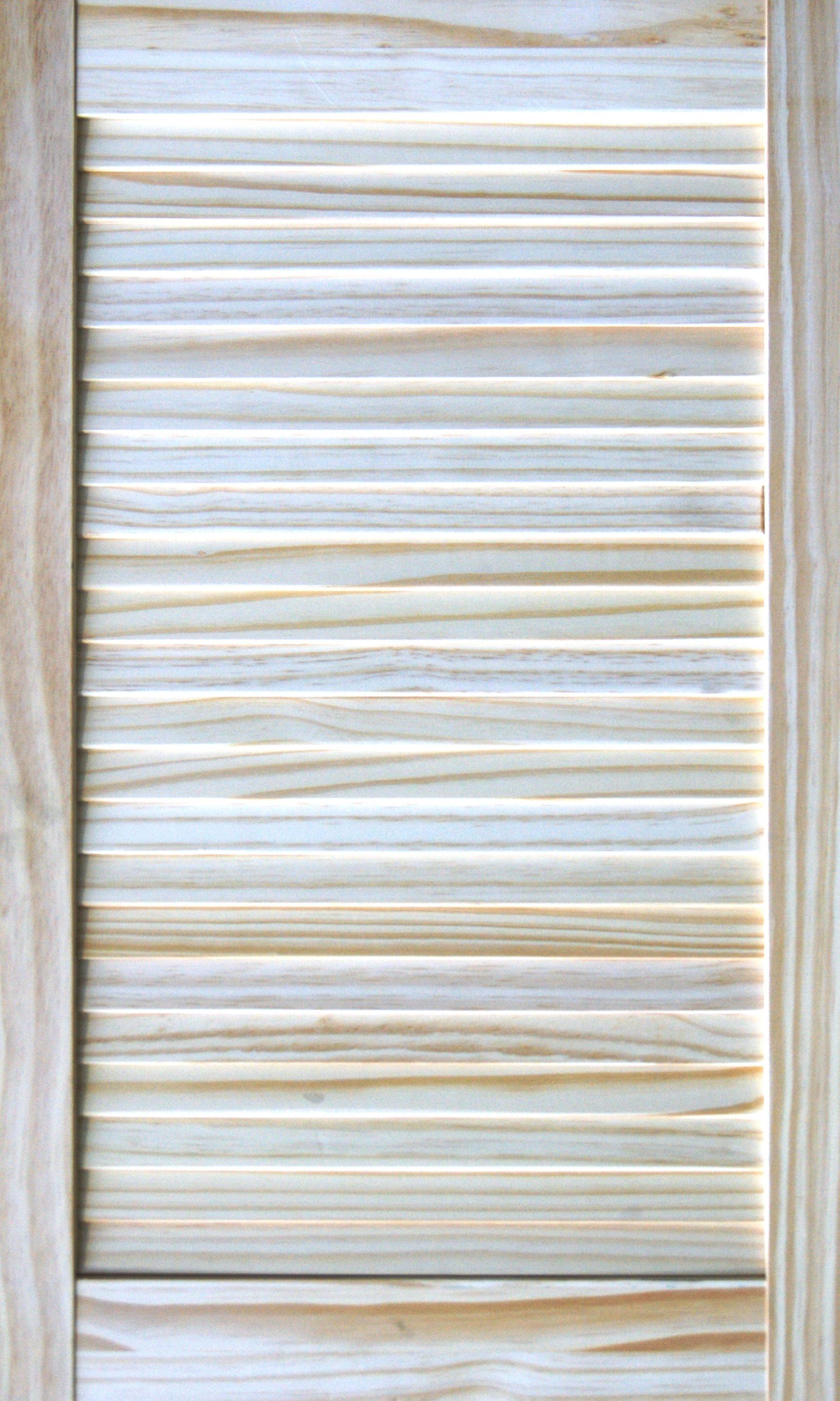 Louvre Pine veneer Internal Pine Door, (H)762mm (W)457mm (T)21mm