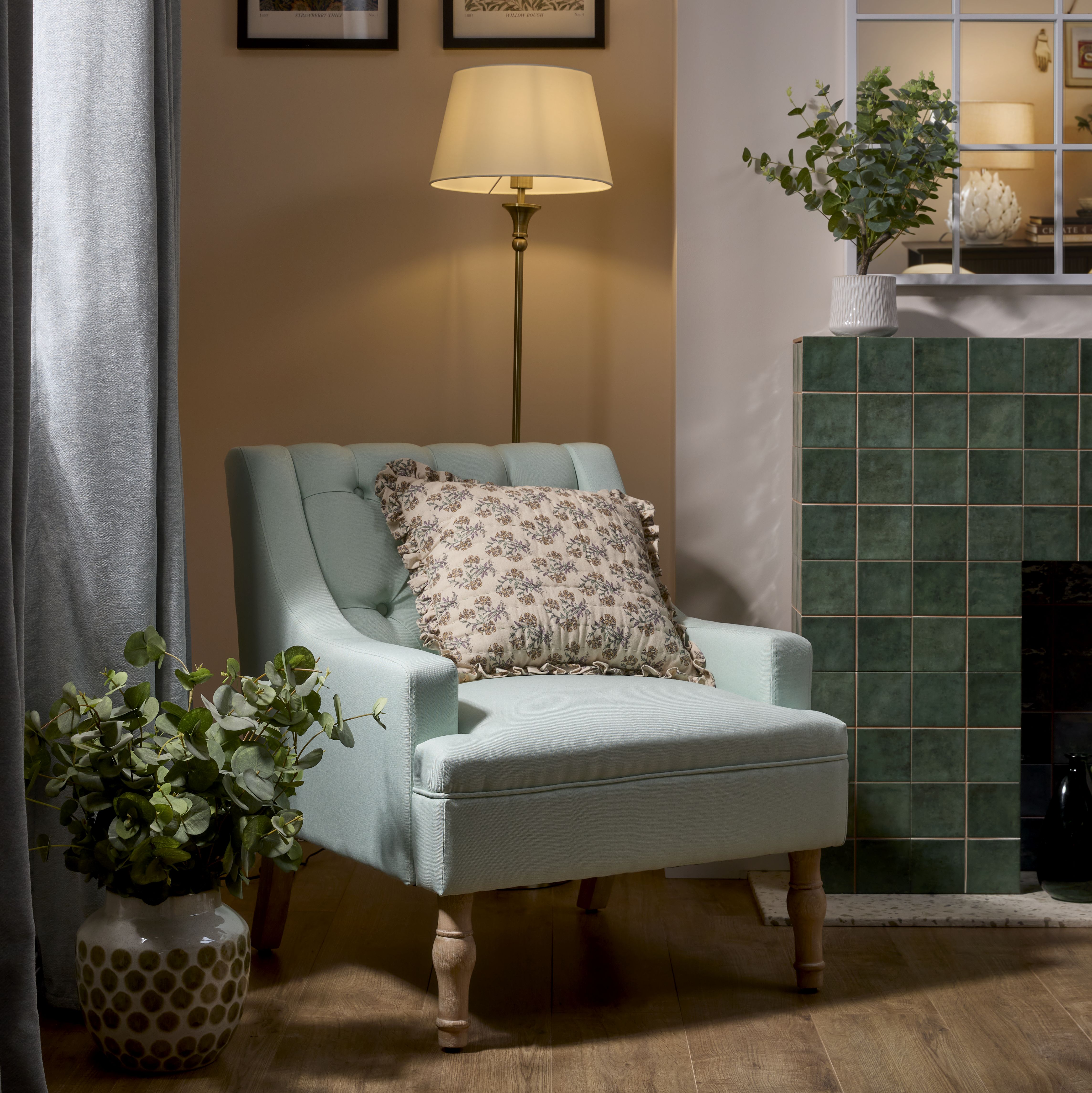 Lowenna Silt green Relaxer chair (H)835mm (W)740mm (D)760mm