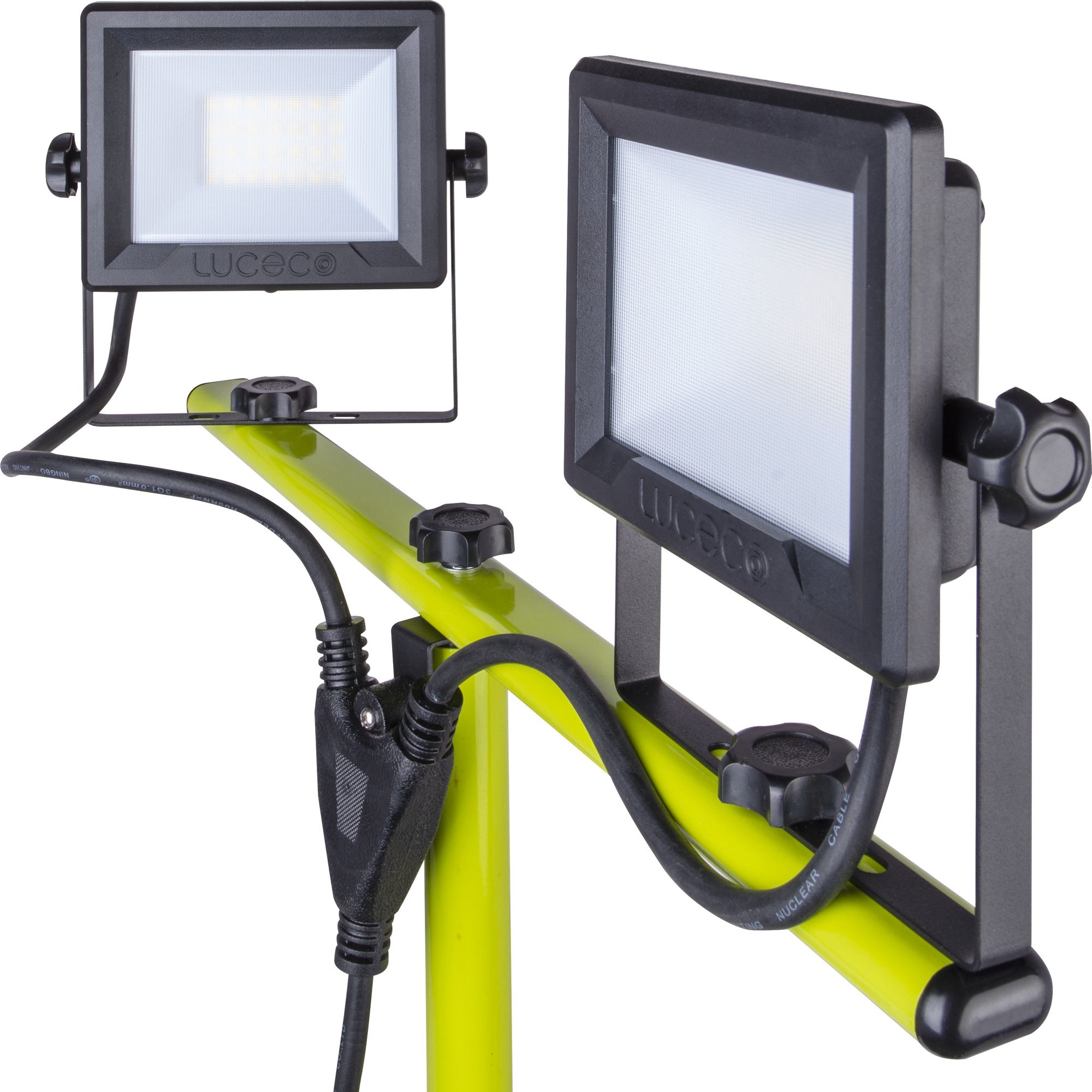 Luceco Eco Twin 40W 3200lm Corded Integrated LED Work light with tripod