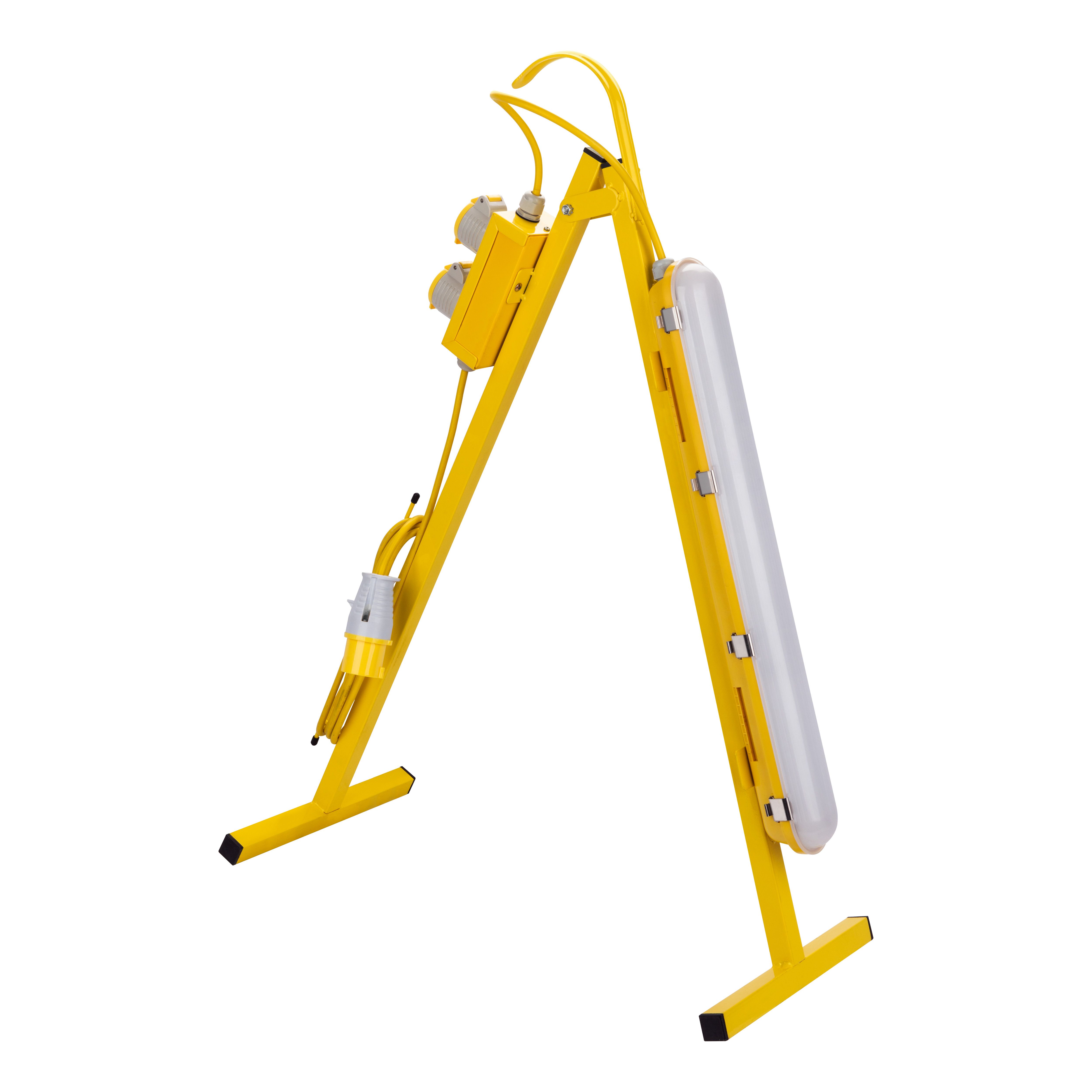 Luceco Plasterers 24W 3000lm Corded Integrated LED Work light with tripod