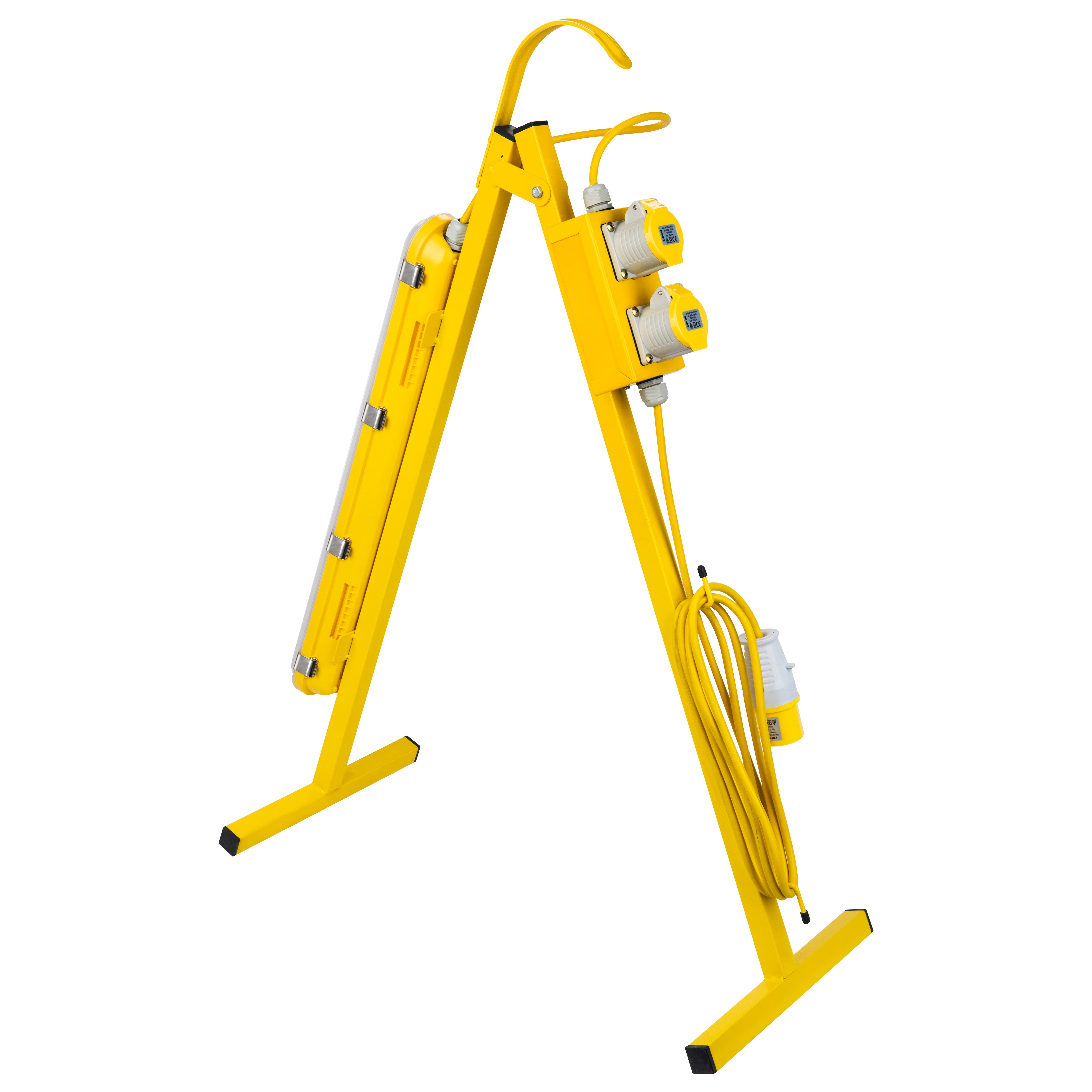 Luceco Plasterers 24W 3000lm Corded Integrated LED Work light with tripod