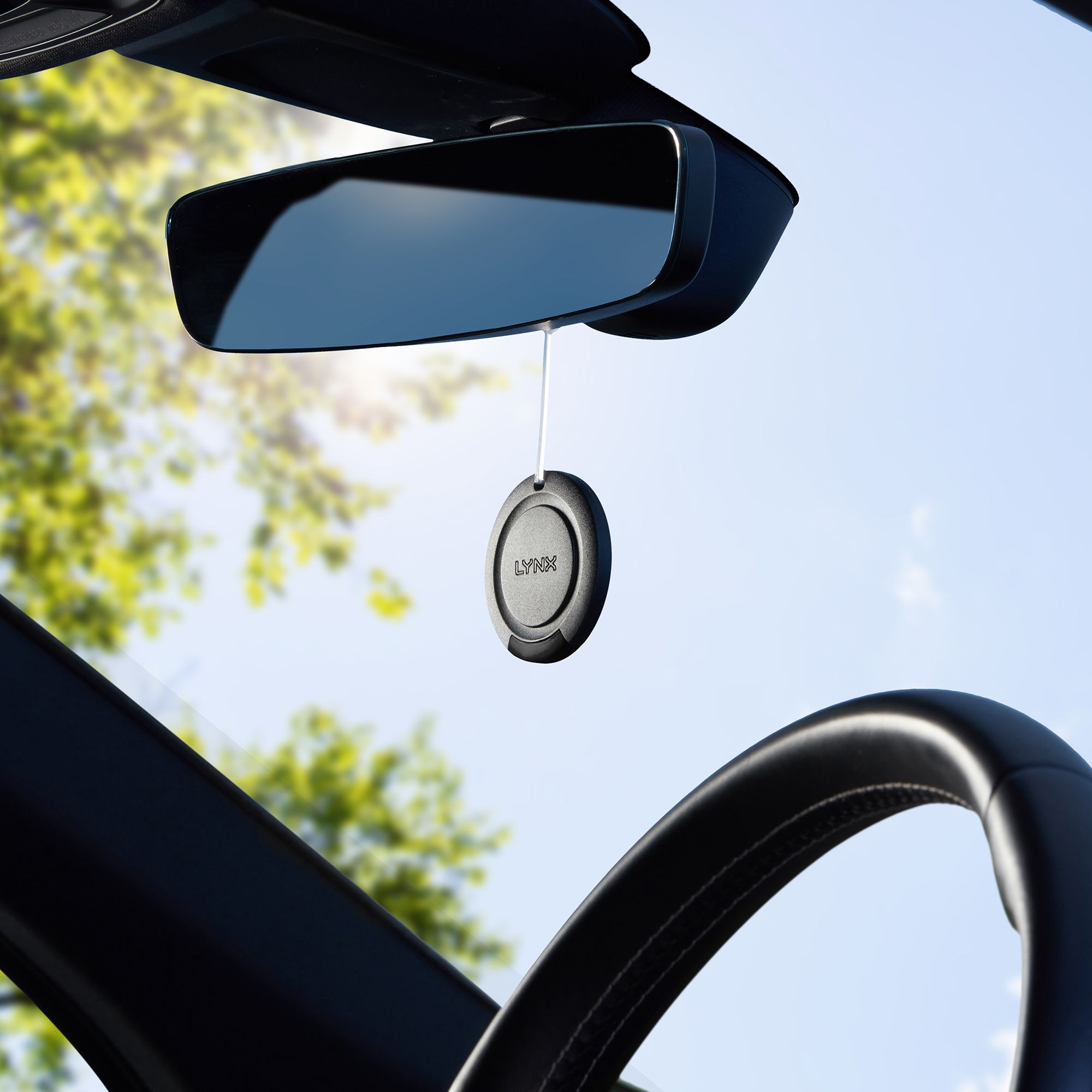 LYNX Black Hanging air freshener