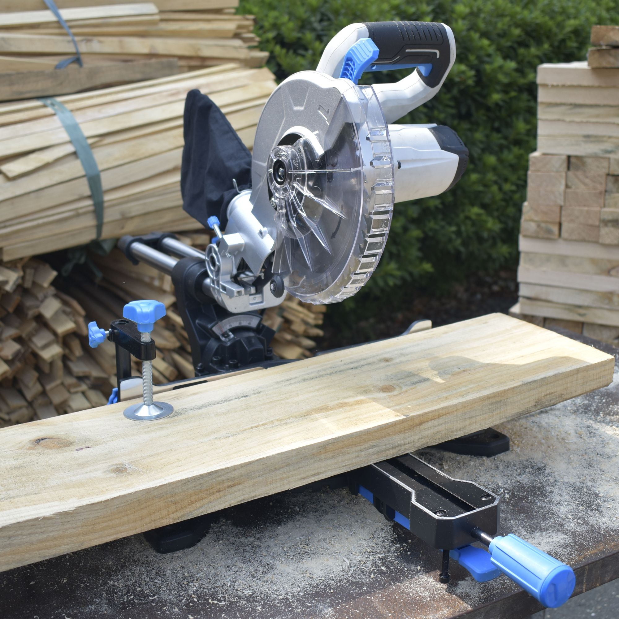 Mac Allister 1500W 220 240V 210mm Corded Sliding mitre saw MMIS210S B Refurbished