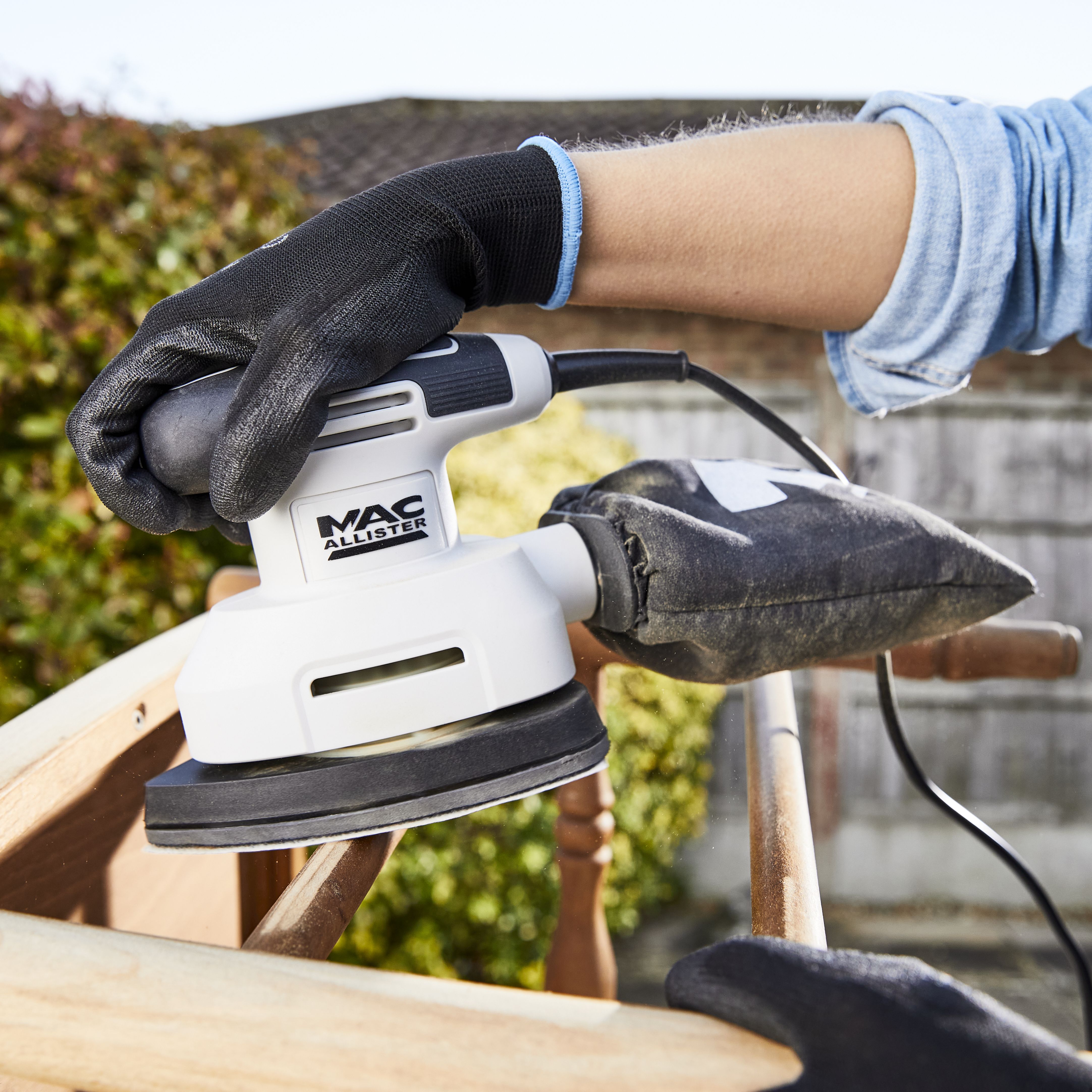 Mac Allister 160W 220 240V Corded Detail sander MDLS160